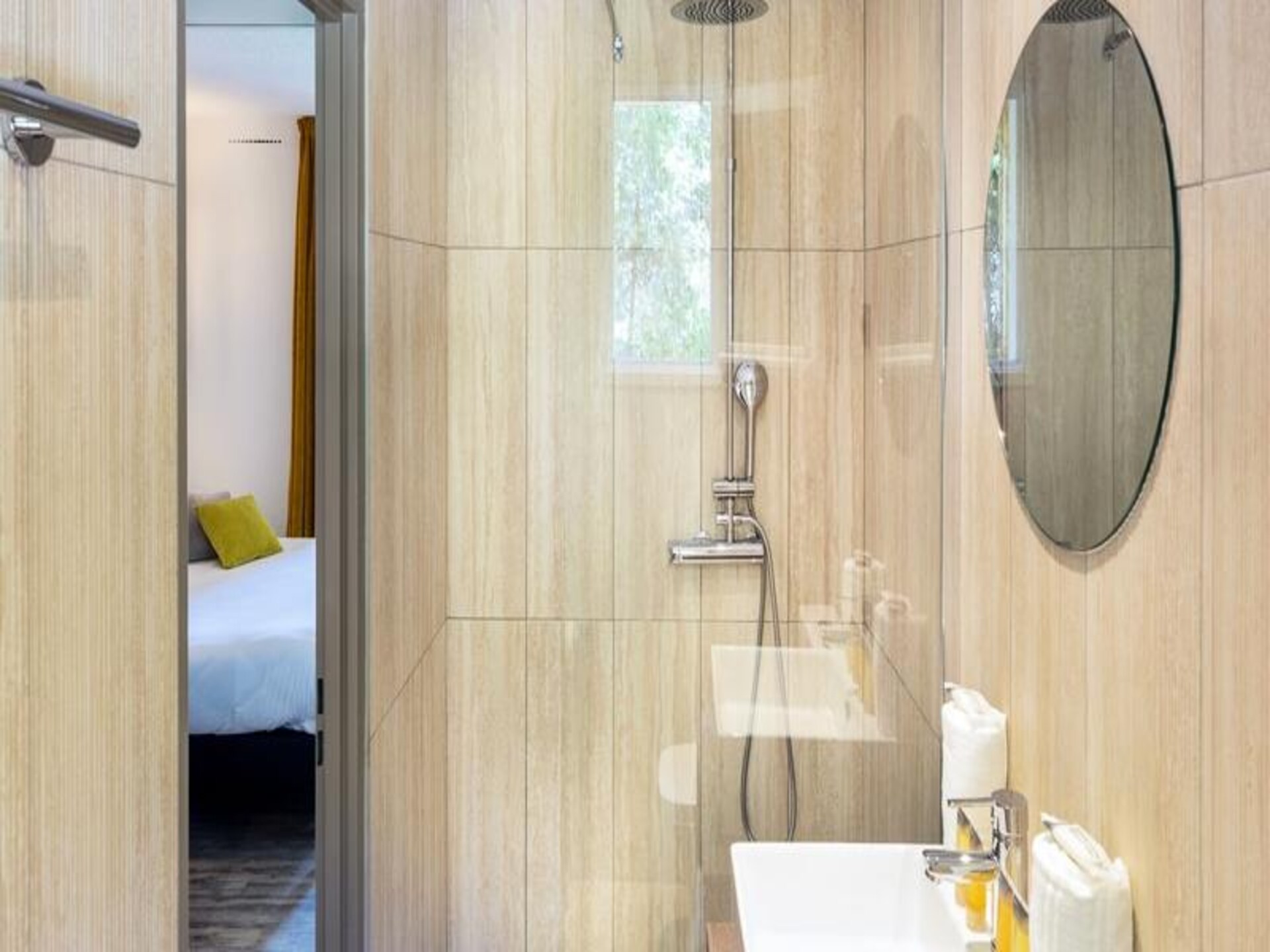 Comfortabel appartement voor 3 op 35 hectare groen vakantiepark bij Arles - foto 15