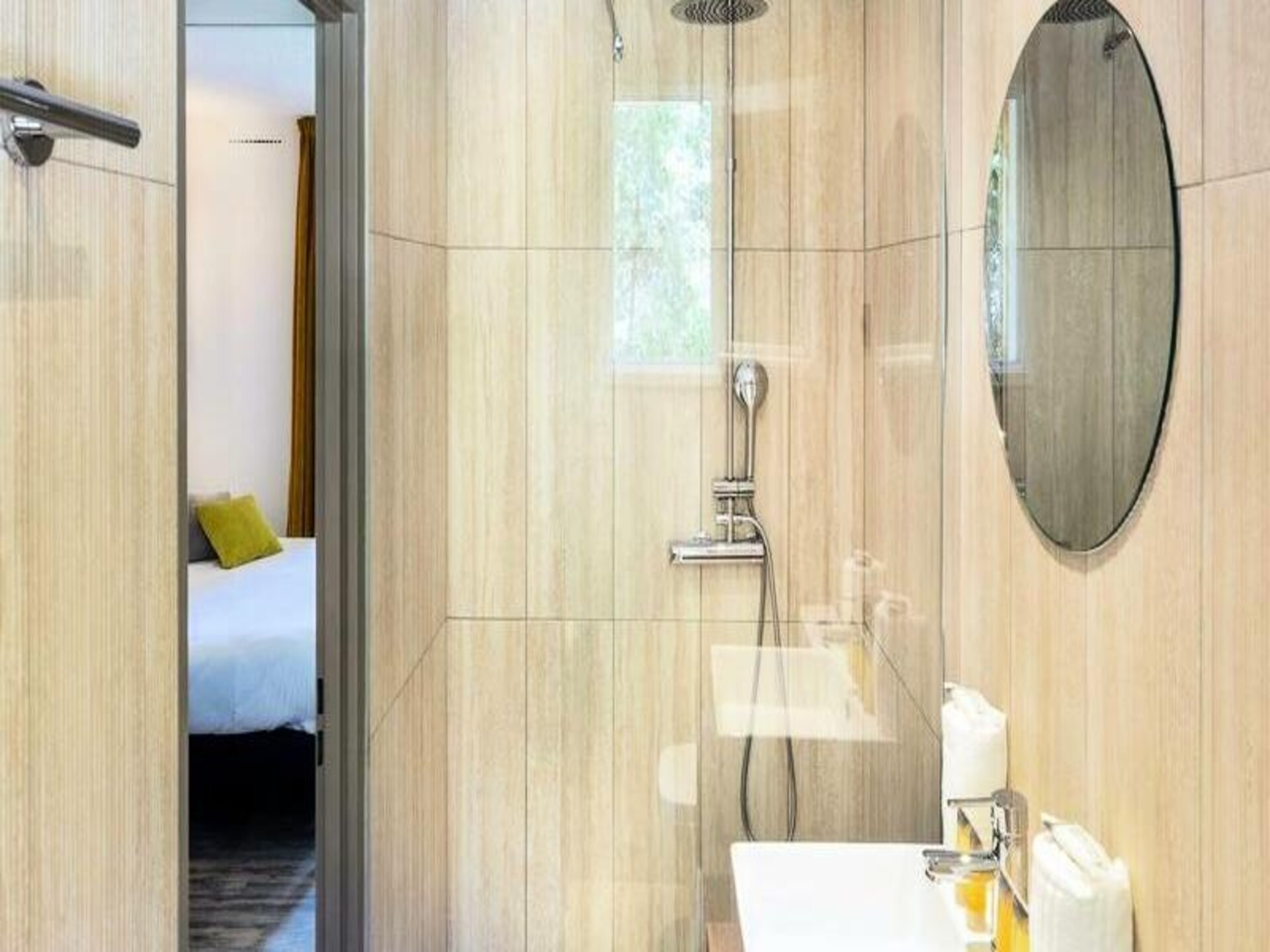 Comfortabel appartement voor 2 op een groen vakantieresort bij Arles - foto 16