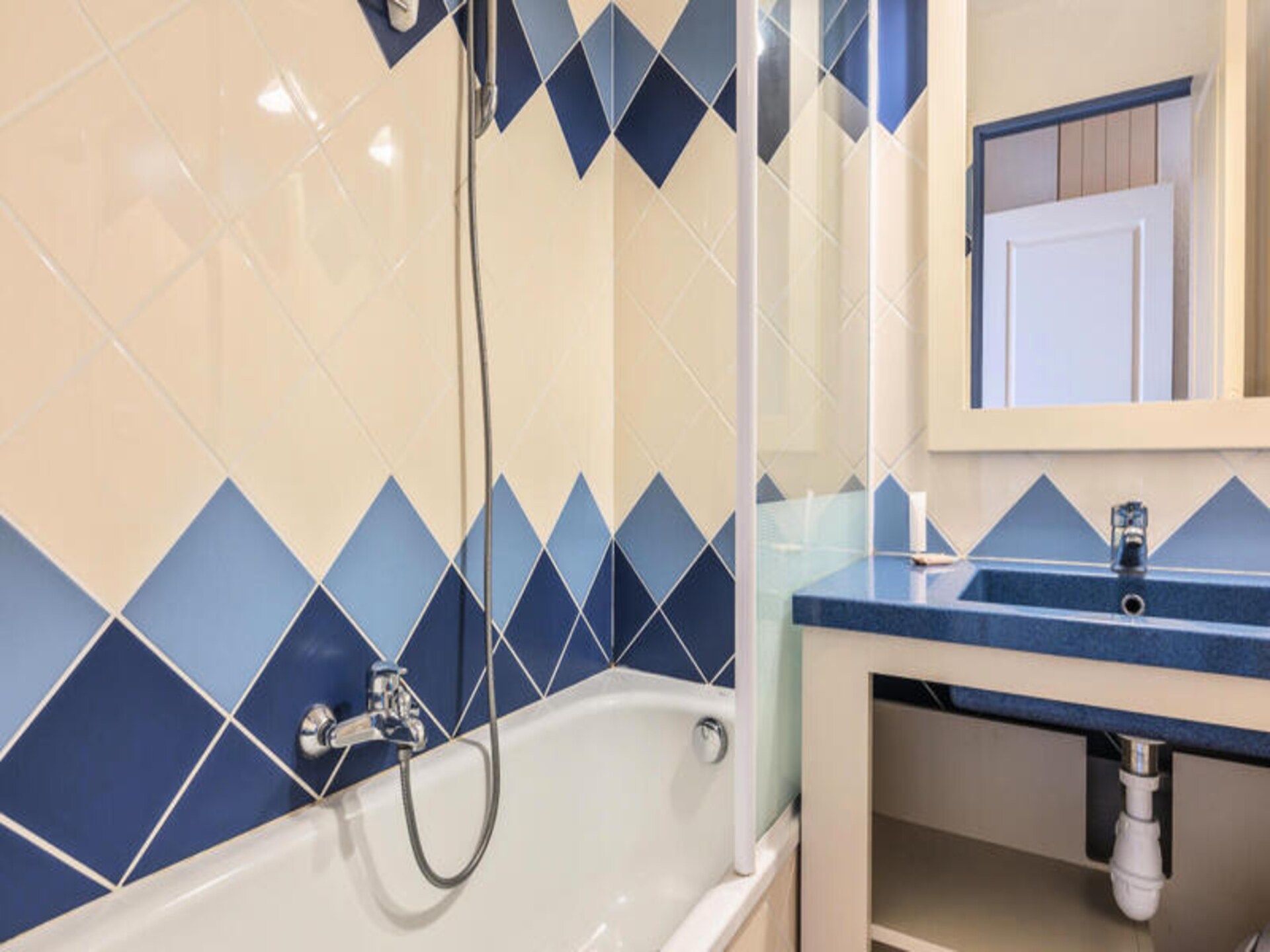 Appartement bij zee in Audierne: Le Phare de Trescadec met zwembad - foto 11