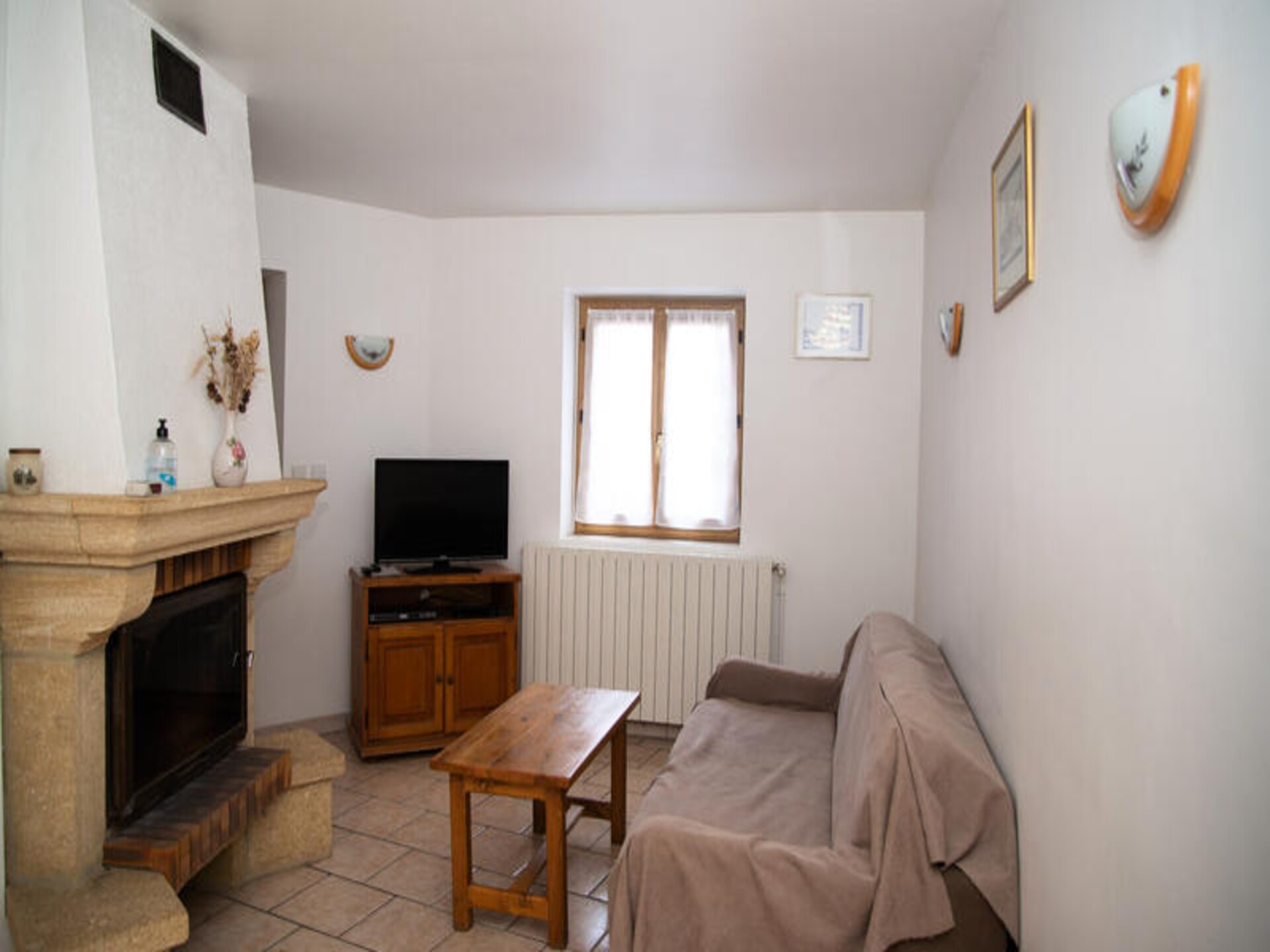Authentiek stenen appartement voor 6 personen bij Chasseradès met zwembad - foto 4