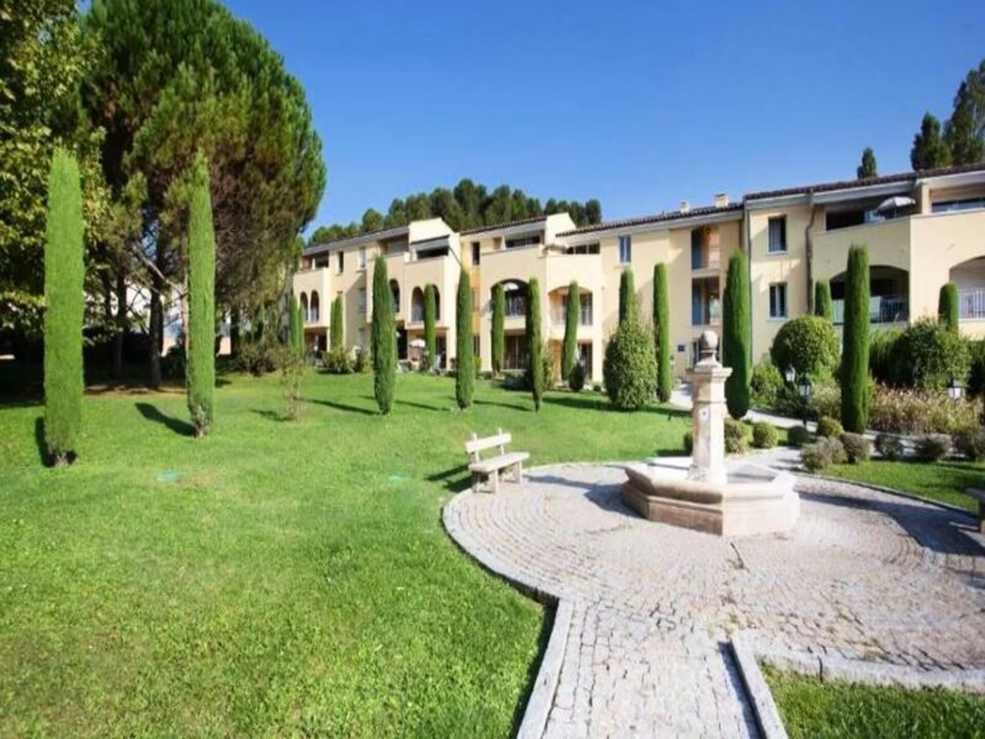 Ruim appartement voor 8 personen met wellness in Gréoux-les-Bains - foto 2