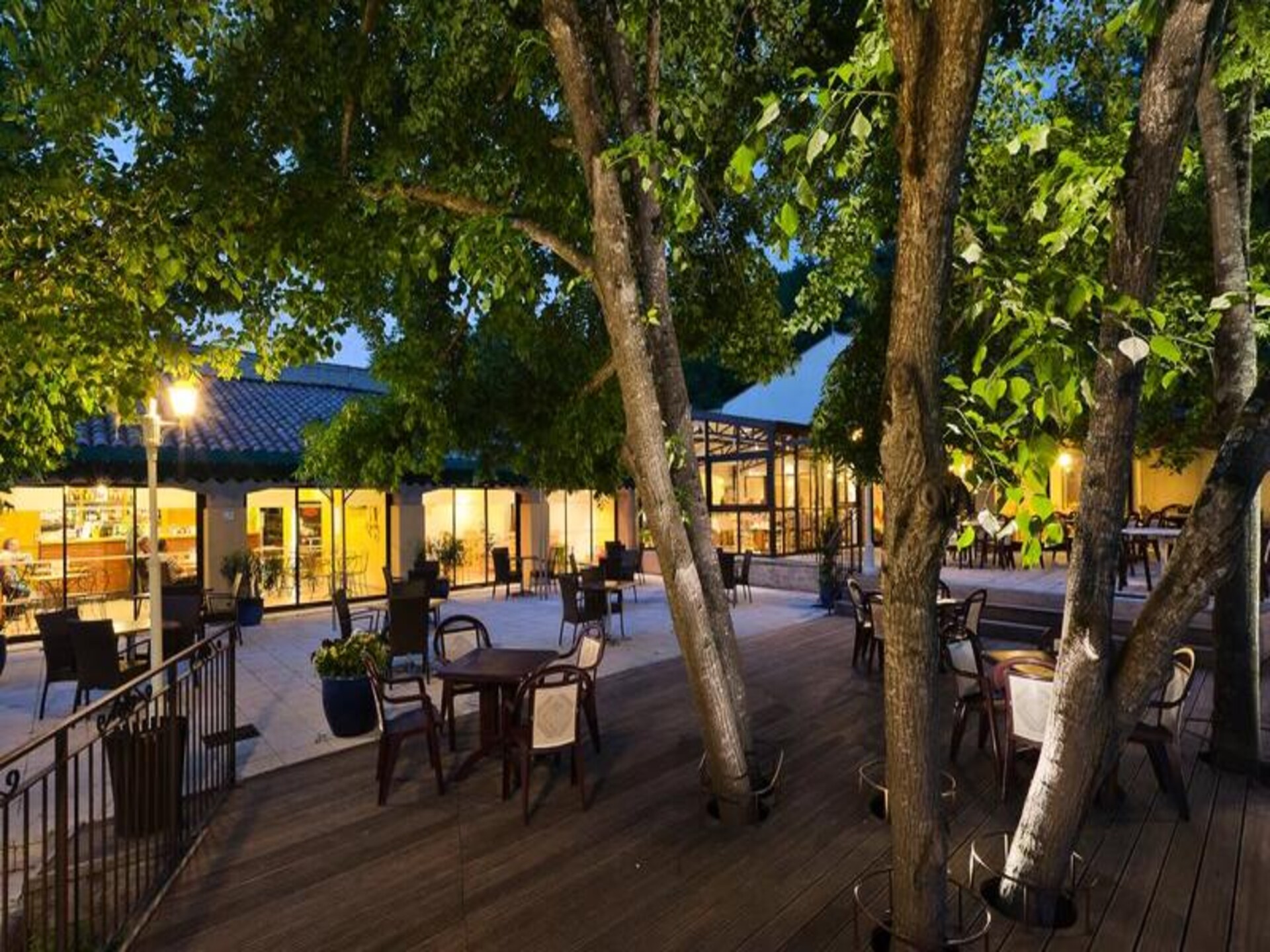 Stacaravan voor 7 in bosrijk Provençaals domein met zwembad & spa - foto 16