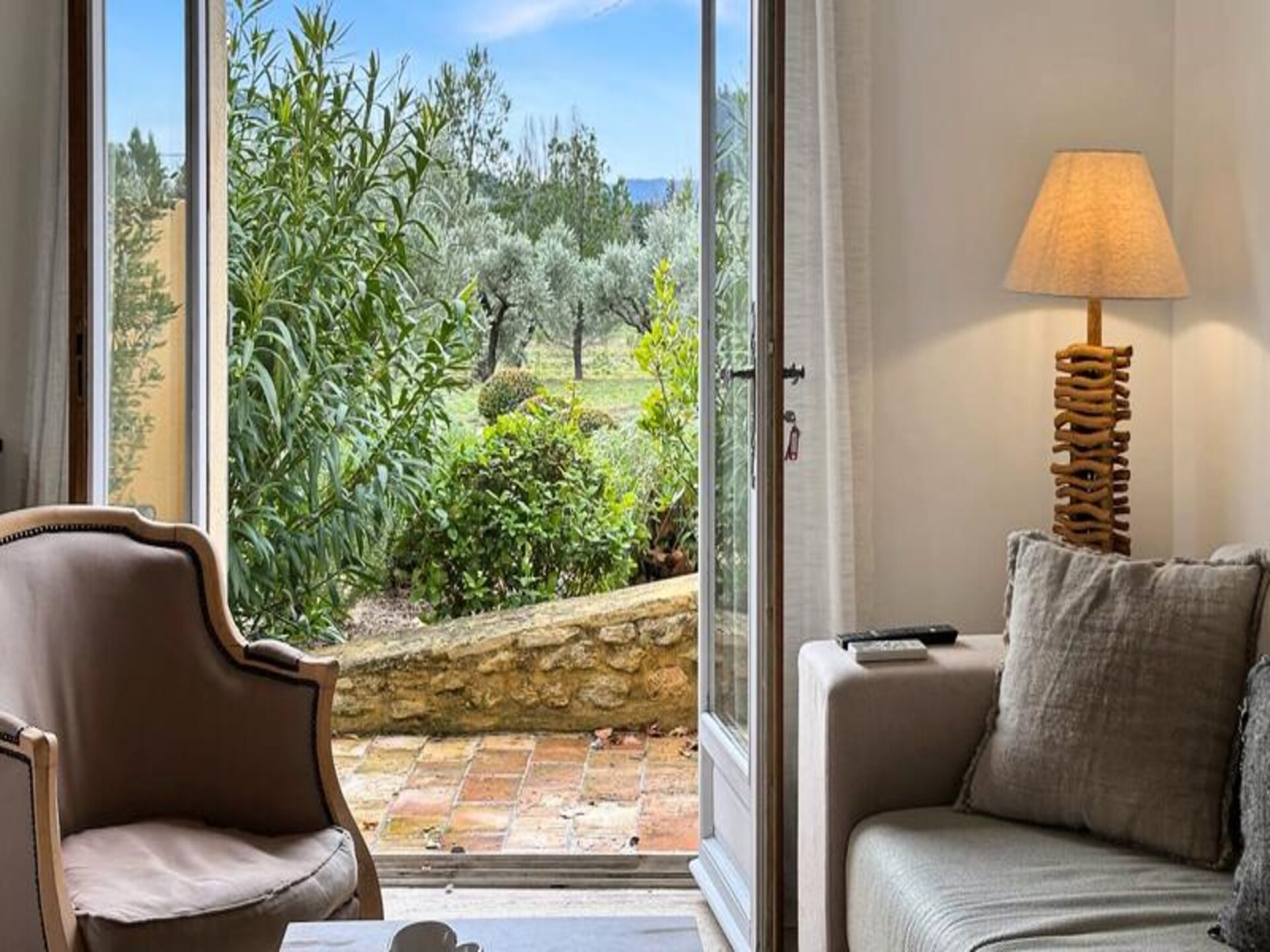 Stijlvol appartement met privéterras in het hart van Lourmarin - foto 9