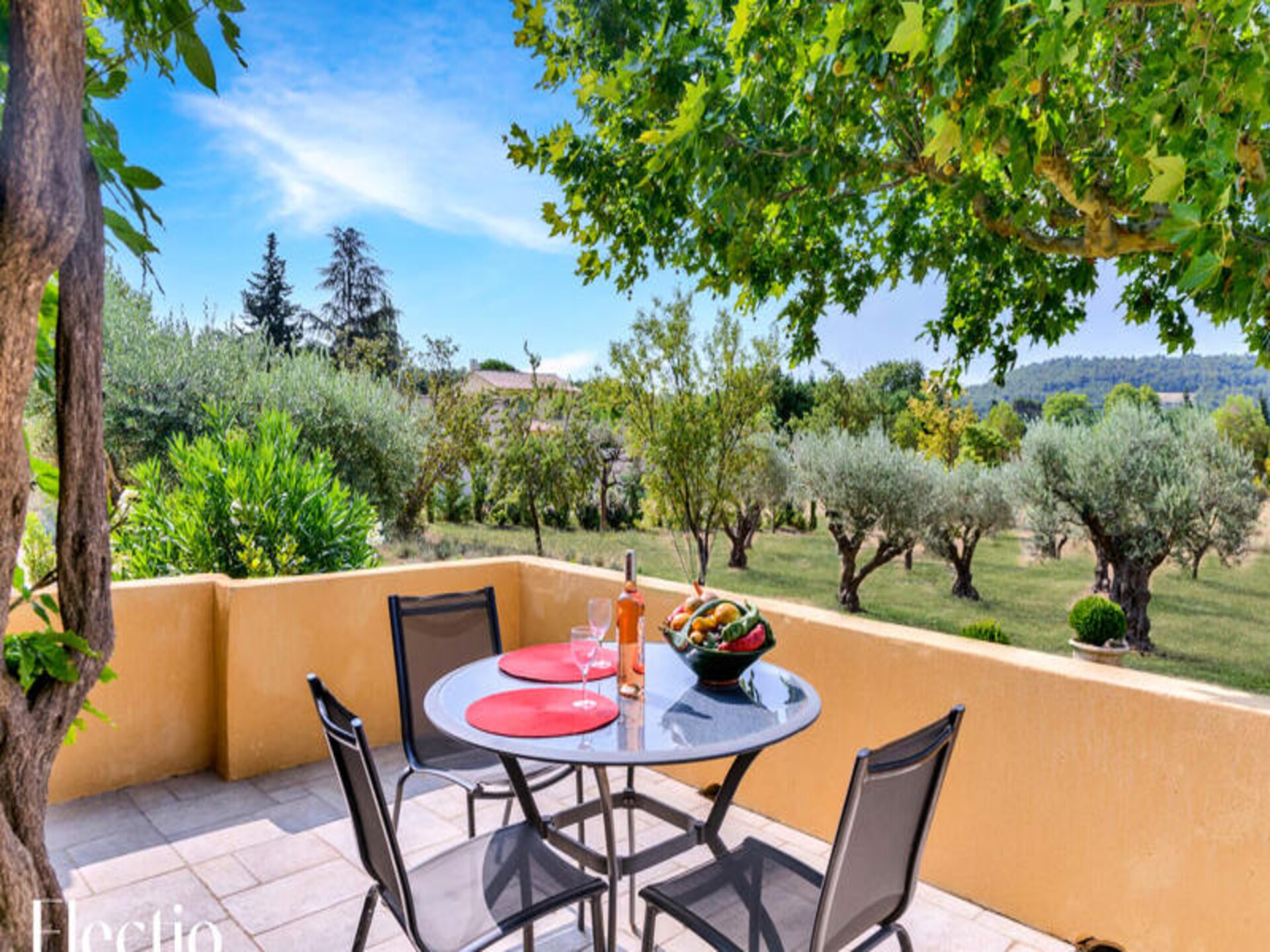 Stijlvol appartement met privéterras in het hart van Lourmarin - foto 14
