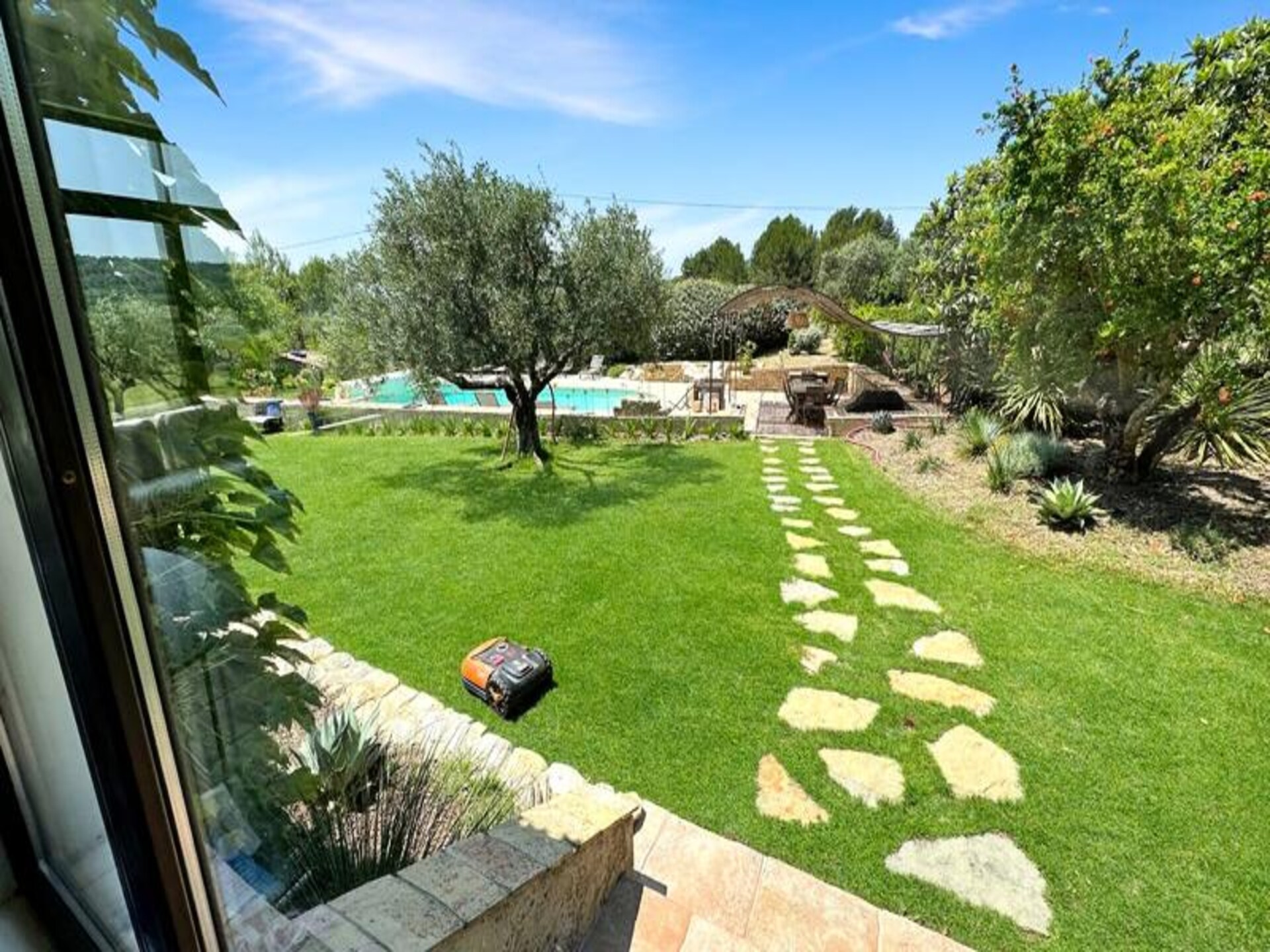 Stijlvol appartement met privéterras in het hart van Lourmarin - foto 20