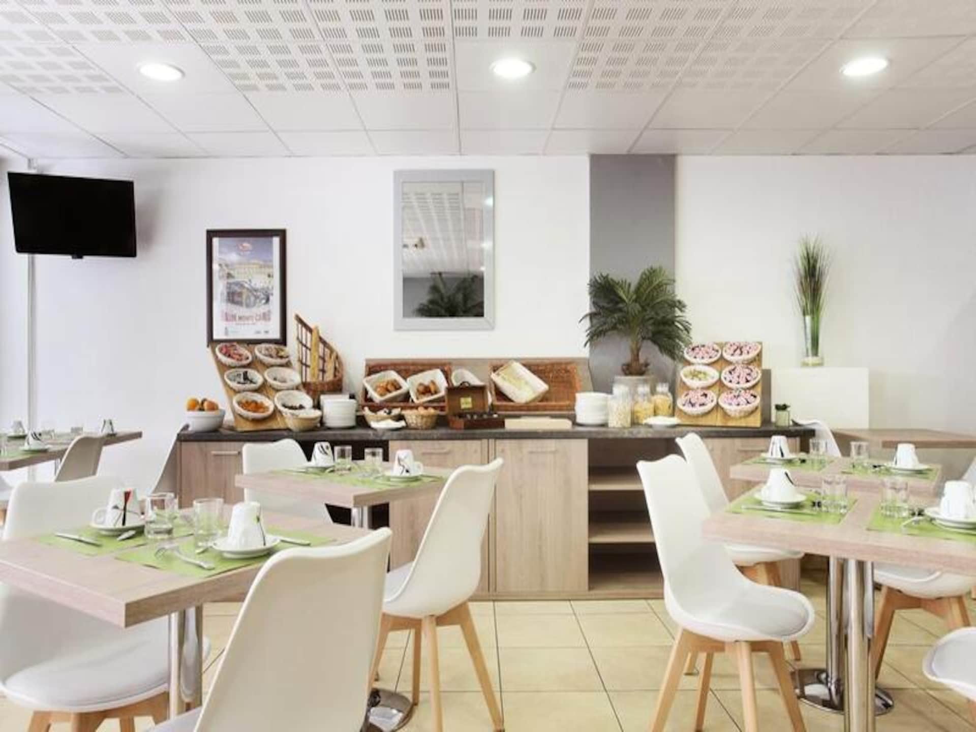 Modern appartement voor 4 personen in Beausoleil - foto 12