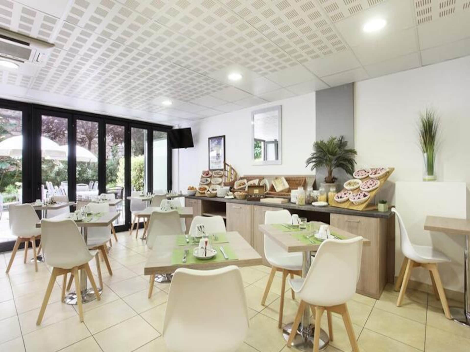 Modern appartement voor 4 personen in Beausoleil - foto 14