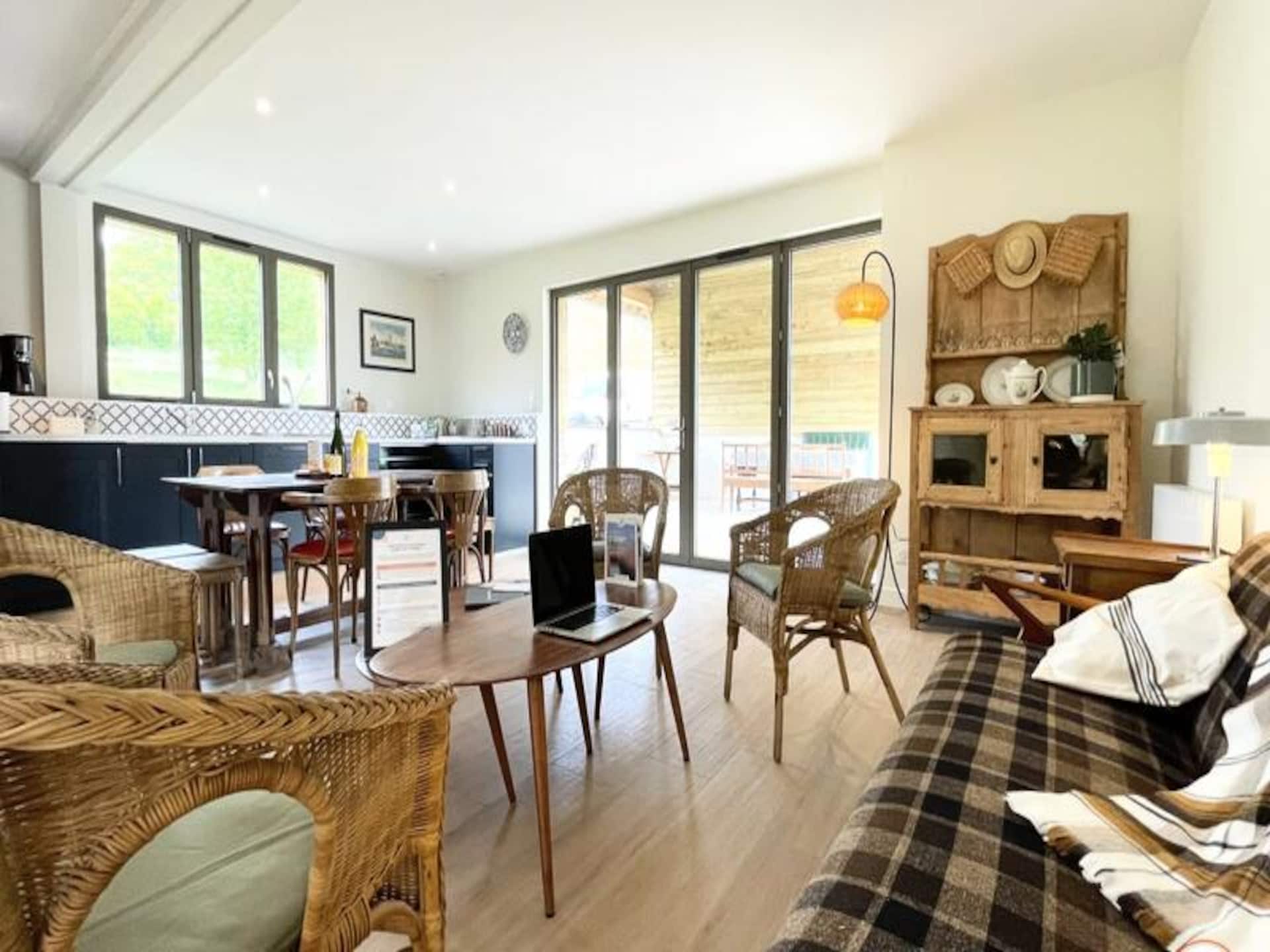 La Hulotte: Ruim appartement voor 6 in de Normandische campagne bij Pennedepie - foto 11