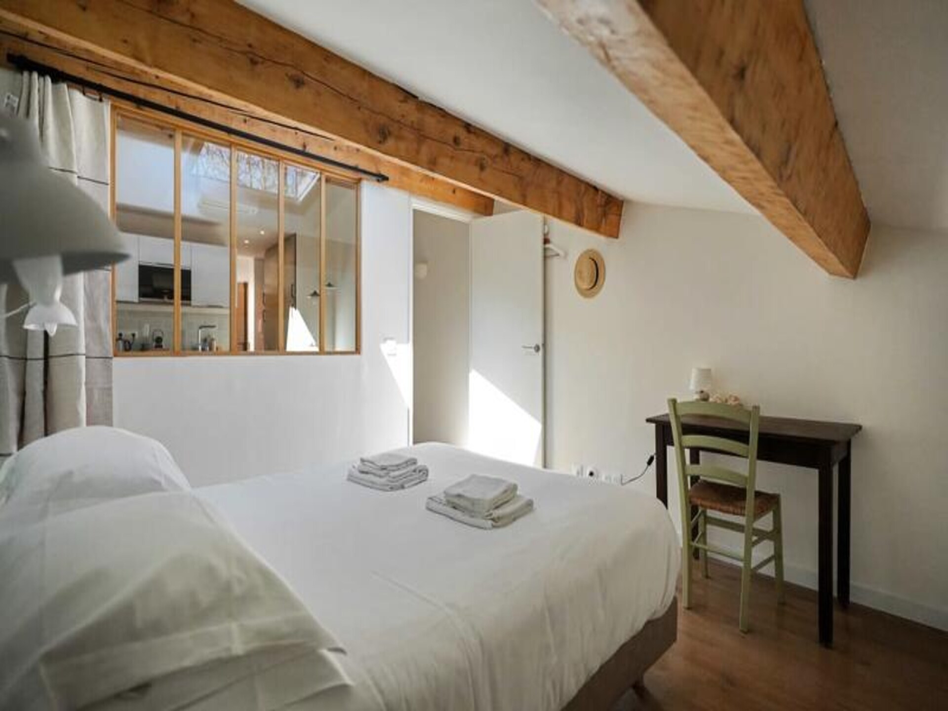 La Tourterelle: Stijlvol appartement in het historische hart van Pertuis - foto 2