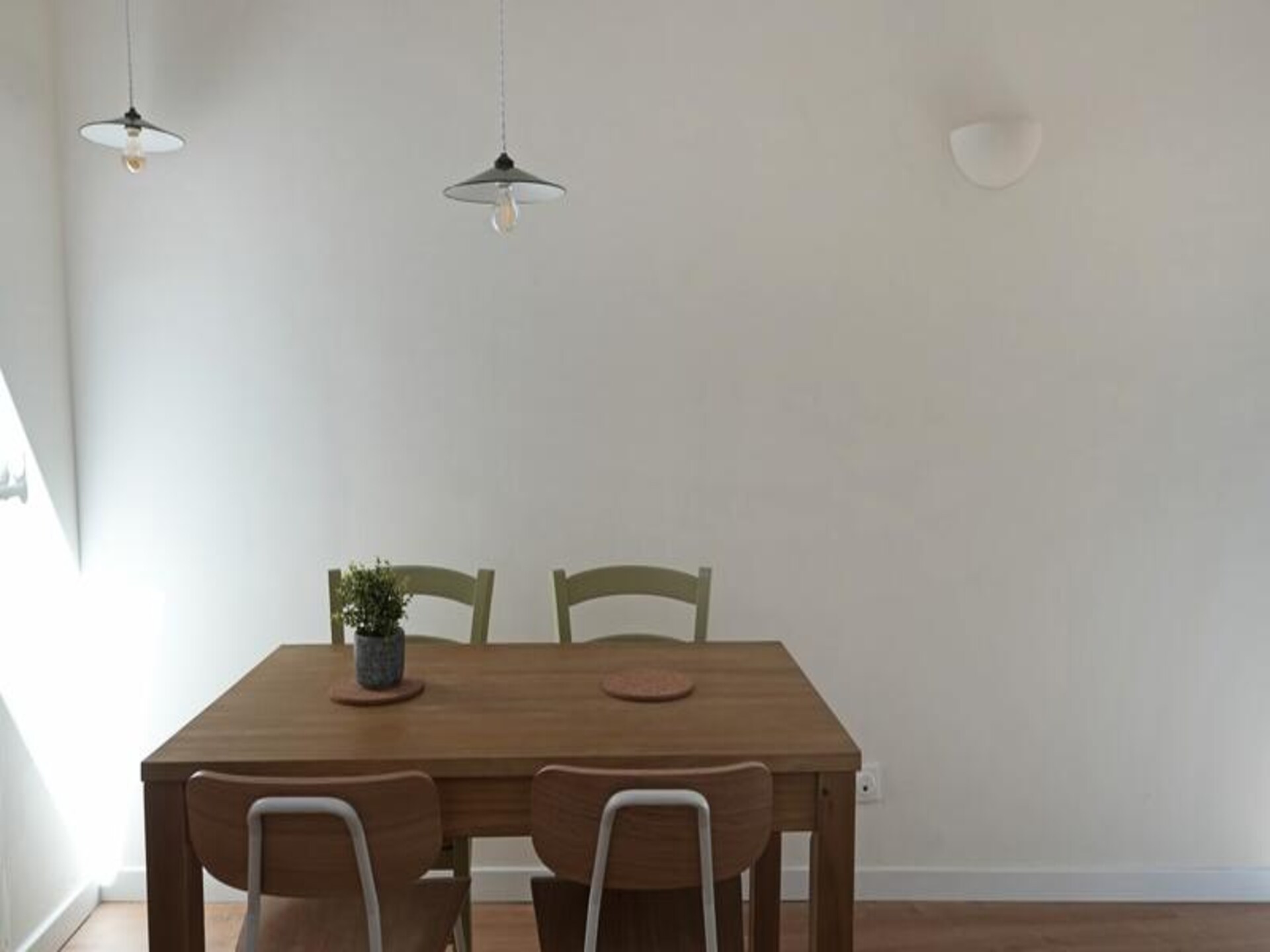La Tourterelle: Stijlvol appartement in het historische hart van Pertuis - foto 8