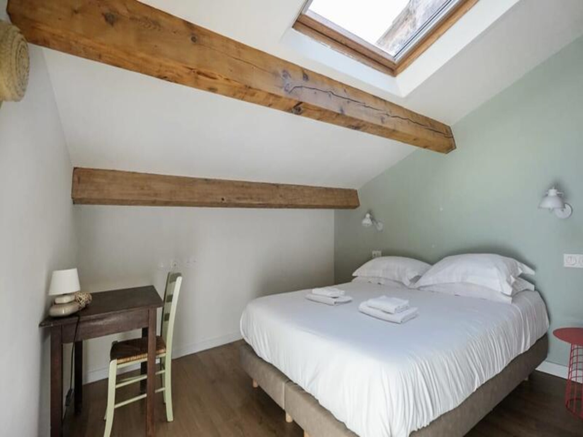 La Tourterelle: Stijlvol appartement in het historische hart van Pertuis - foto 9