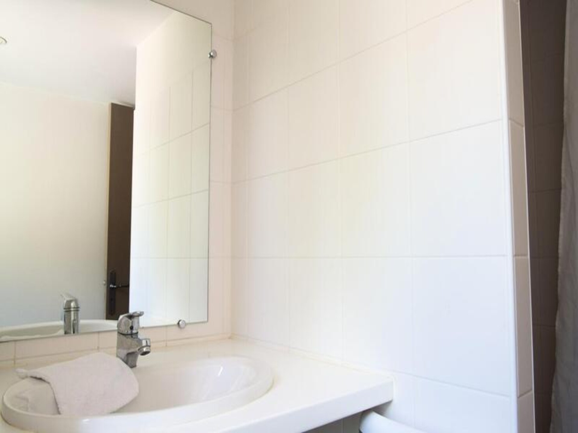 Ruim appartement voor 8 personen op 1100 m hoogte met zwembad in St Amans - foto 12