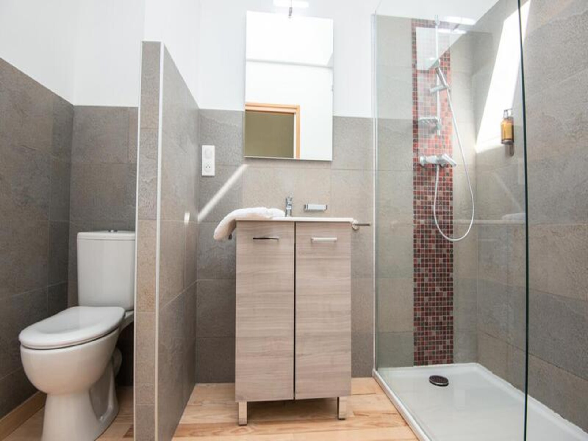Luxe appartement in Antrenas met jacuzzi, sauna en privétuin voor 6 personen - foto 34
