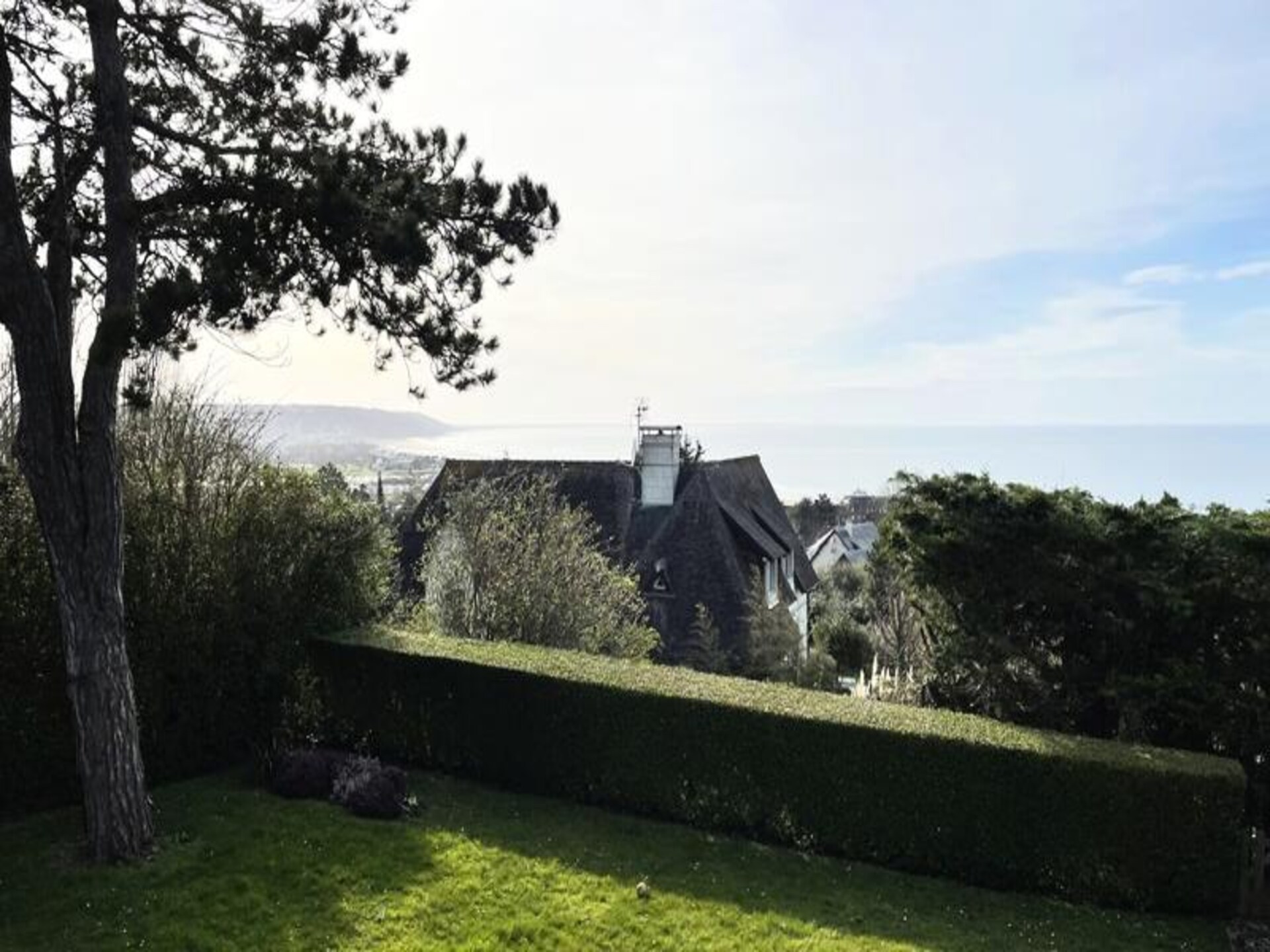 Luxe appartement met zeezicht in Bénerville-sur-Mer - foto 23