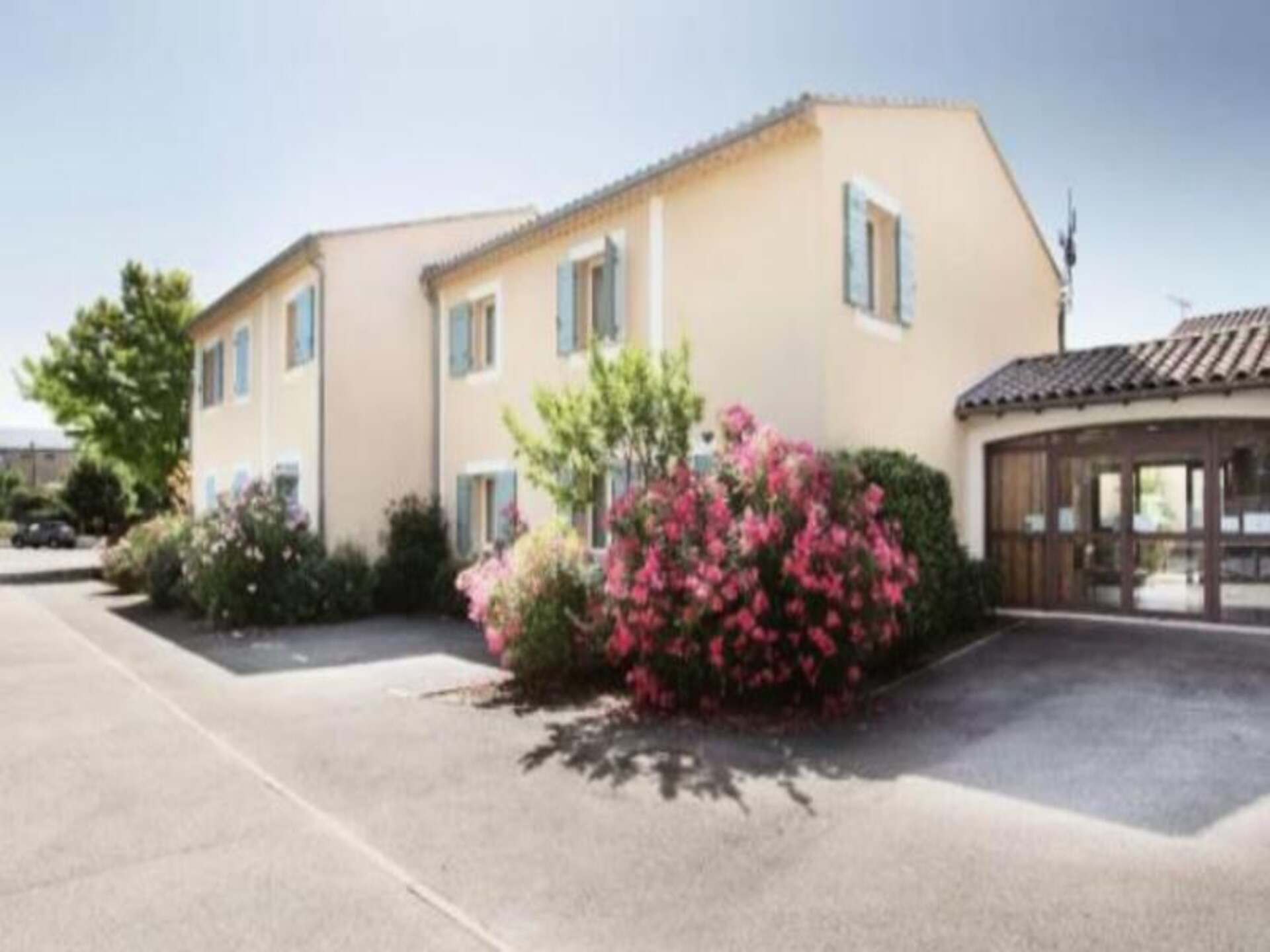 Ruim appartement voor 6 met airco en tuin bij Bonnieux in de Luberon - foto 8
