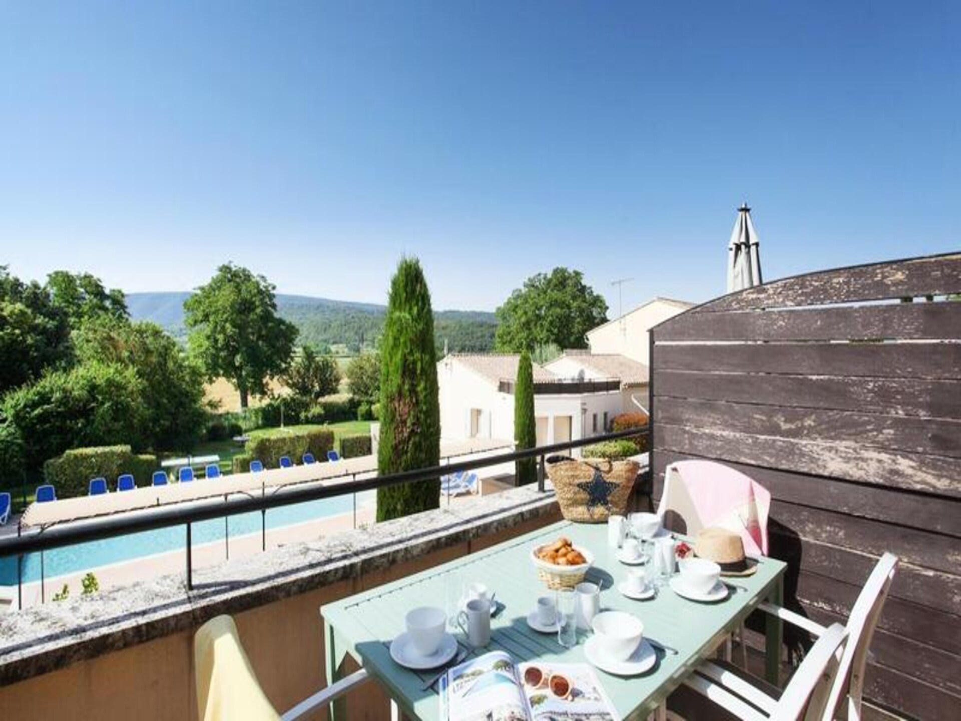 Ruim appartement voor 6 met airco en tuin bij Bonnieux in de Luberon - foto 18