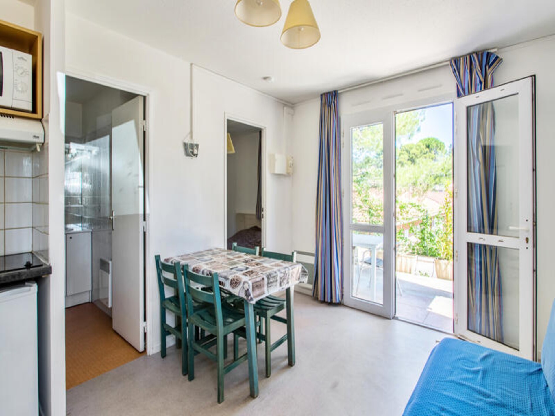 Knus appartement voor 4 bij Carnoux-en-Provence met zwembad en tuin - foto 14