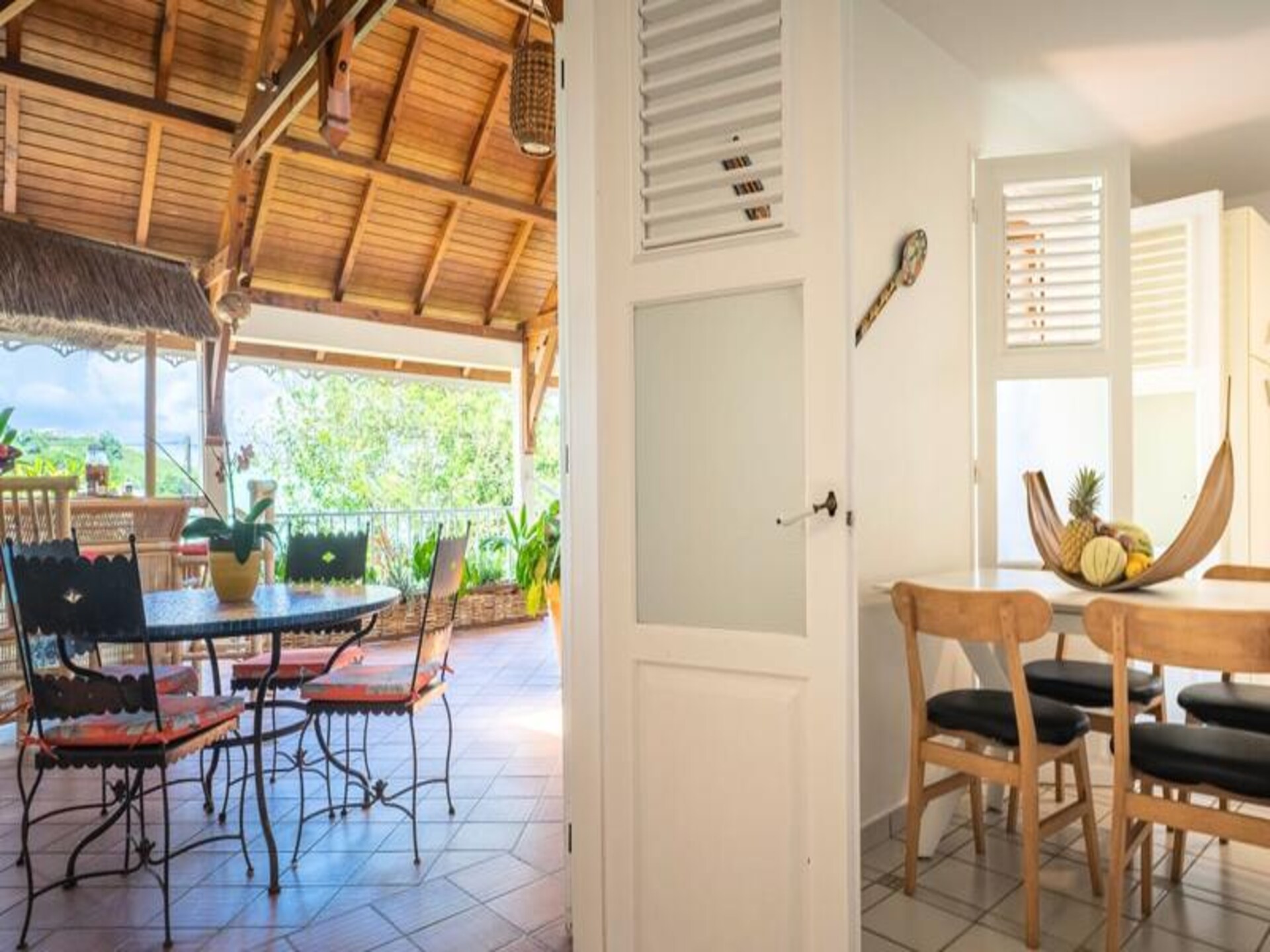 Ruime villa met privézwembad in Goyave, 10 minuten van het strand - foto 7