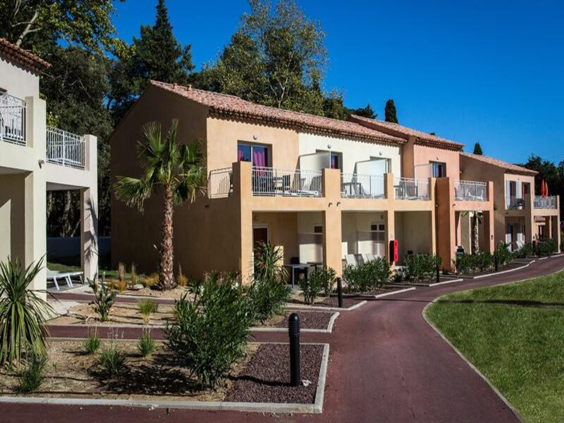 Luxe appartement voor 6 in Port Grimaud, 200m van strand met zwembad - foto 9