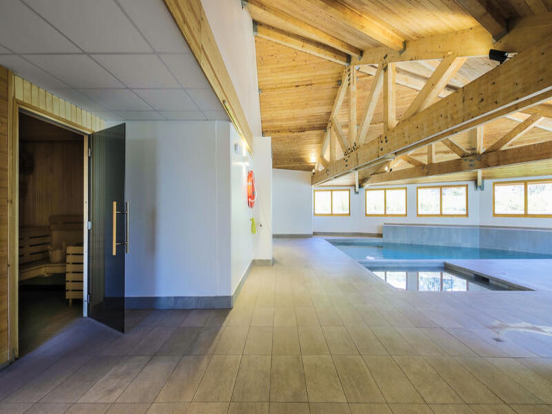 Knus appartement op 600m van de piste in La Joue du Loup - foto 10