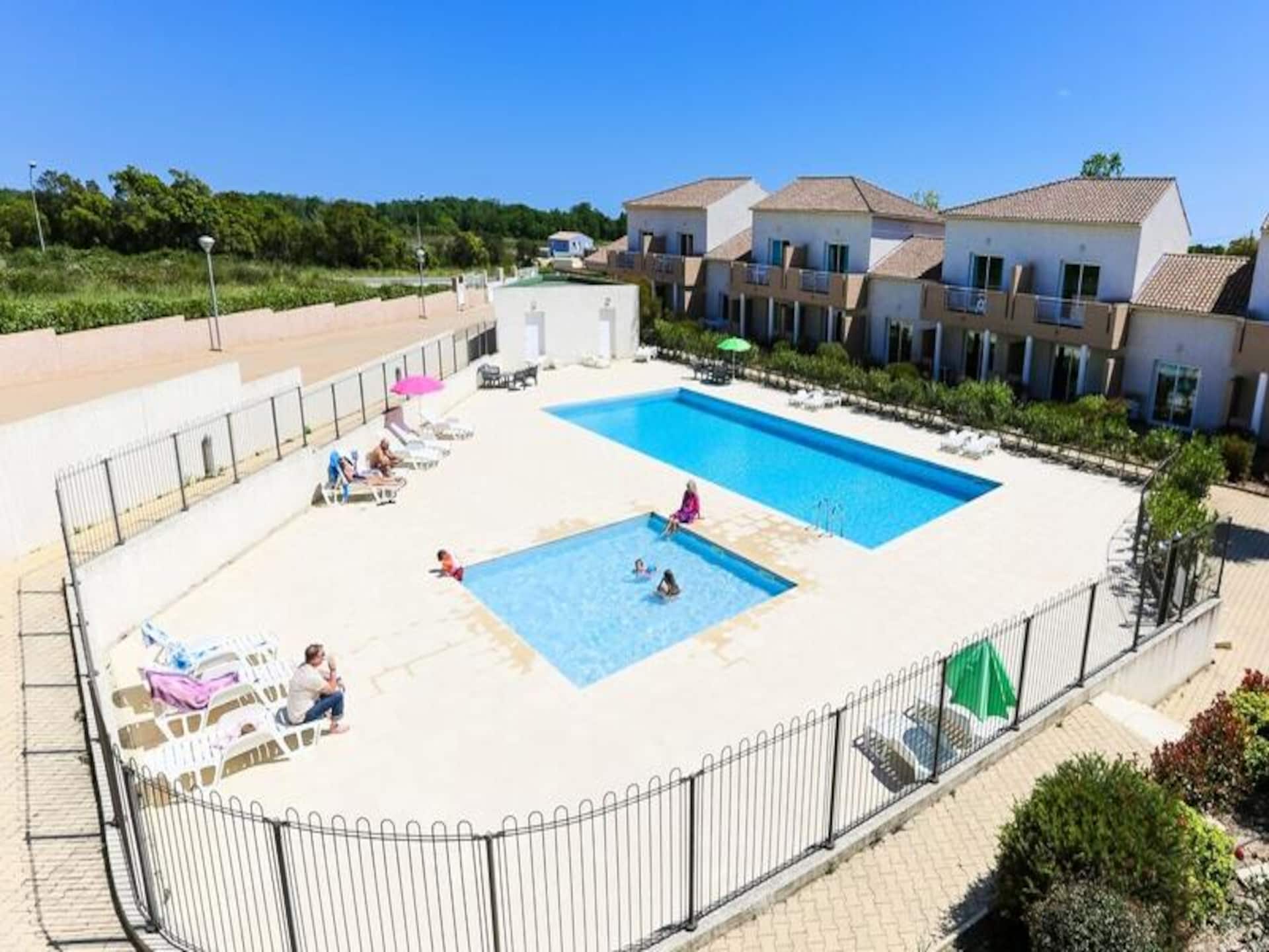 Ruim appartement voor 6 bij strand en Étang de Diane, Linguizzetta - foto 5