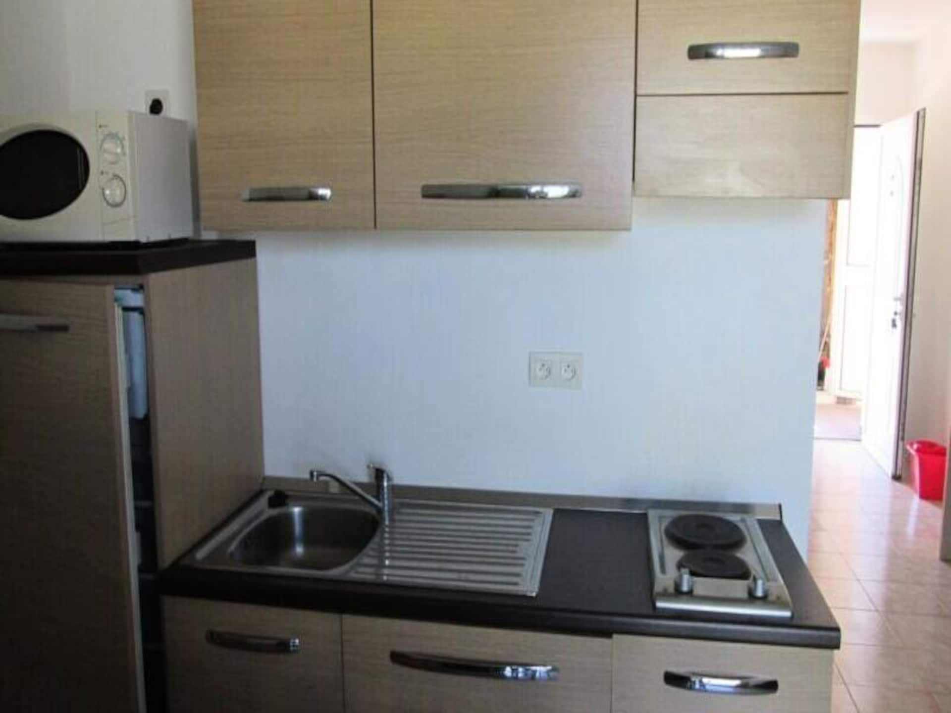 Ruim appartement voor 6 bij strand en Étang de Diane, Linguizzetta - foto 10