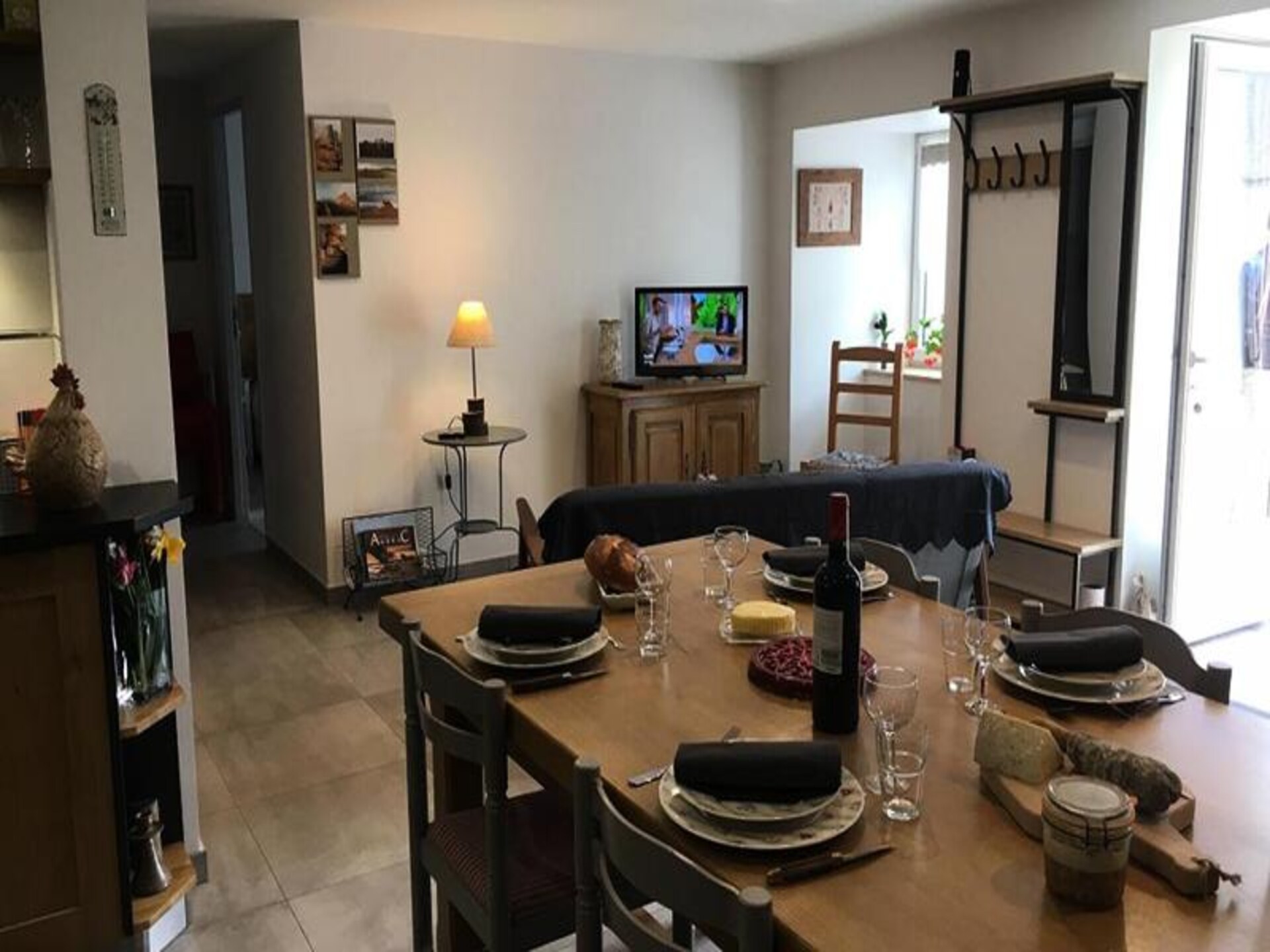 Ruim vakantiehuis voor 10 op het Aubrac-plateau met privébinnenplaats - foto 1