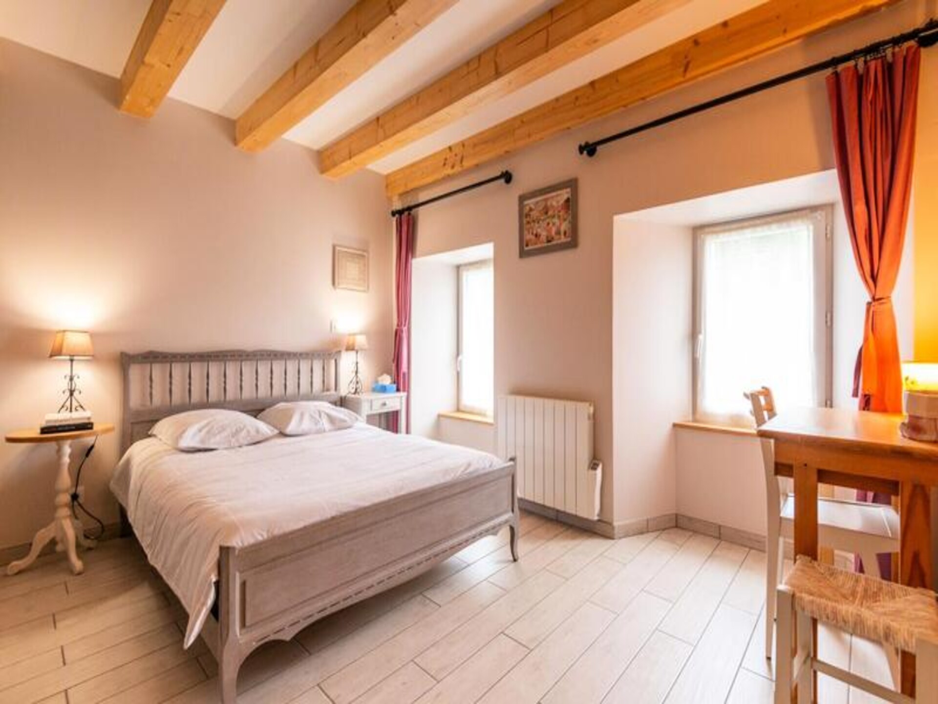 Ruim vakantiehuis voor 10 op het Aubrac-plateau met privébinnenplaats - foto 4