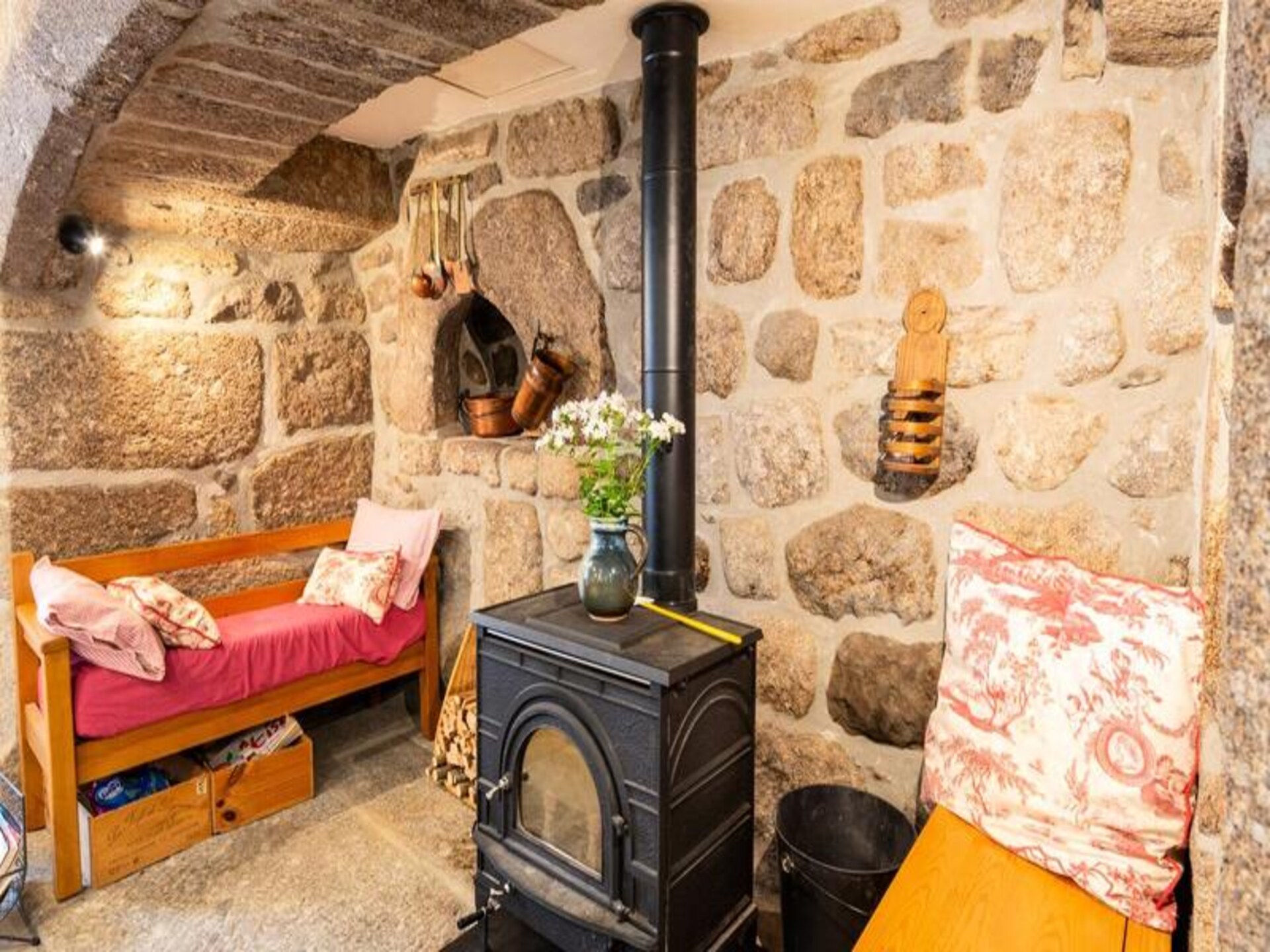 Ruim vakantiehuis voor 10 op het Aubrac-plateau met privébinnenplaats - foto 6