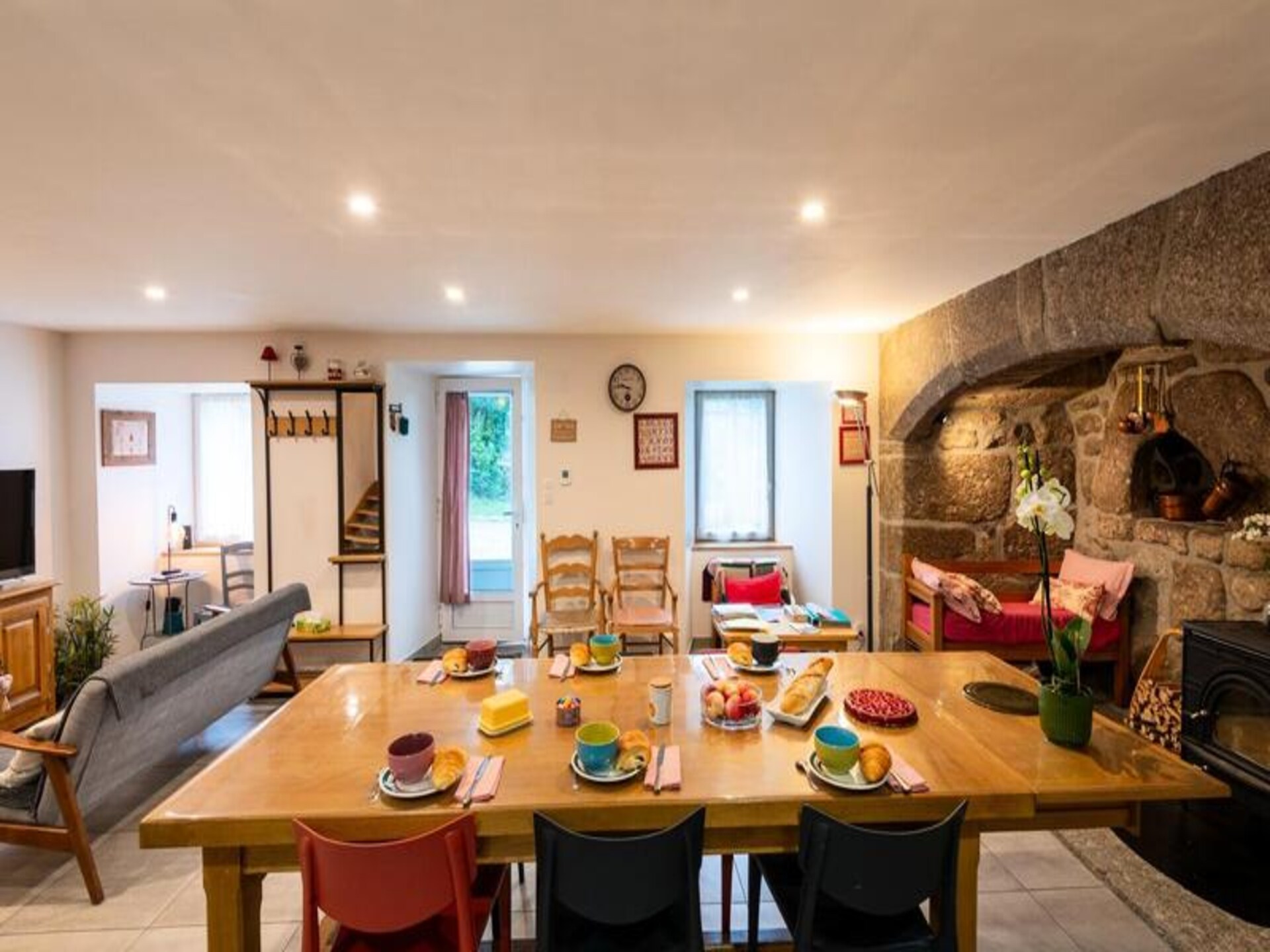 Ruim vakantiehuis voor 10 op het Aubrac-plateau met privébinnenplaats - foto 7