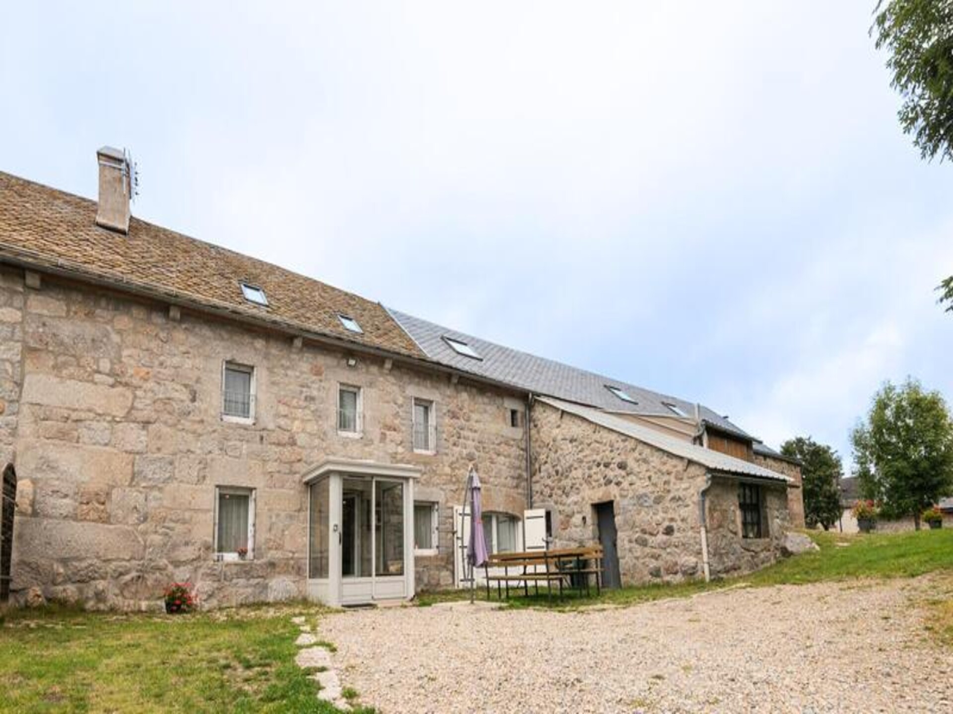 Ruim vakantiehuis voor 10 op het Aubrac-plateau met privébinnenplaats - foto 55