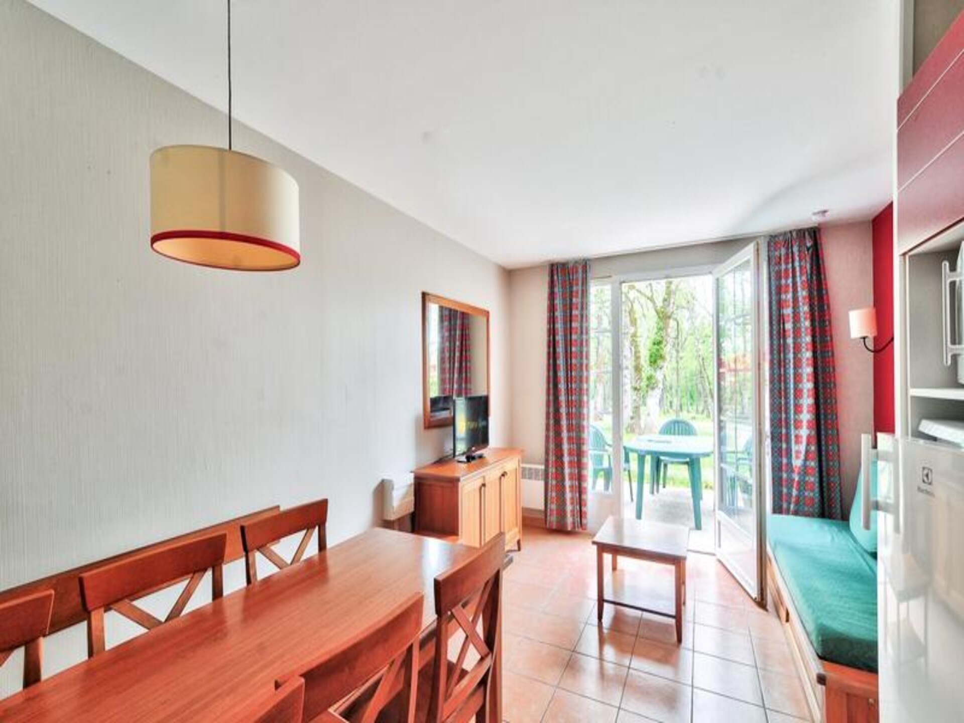 Duplexappartement in Monflanquin met terras, vlakbij winkels en zwemmeer - foto 10