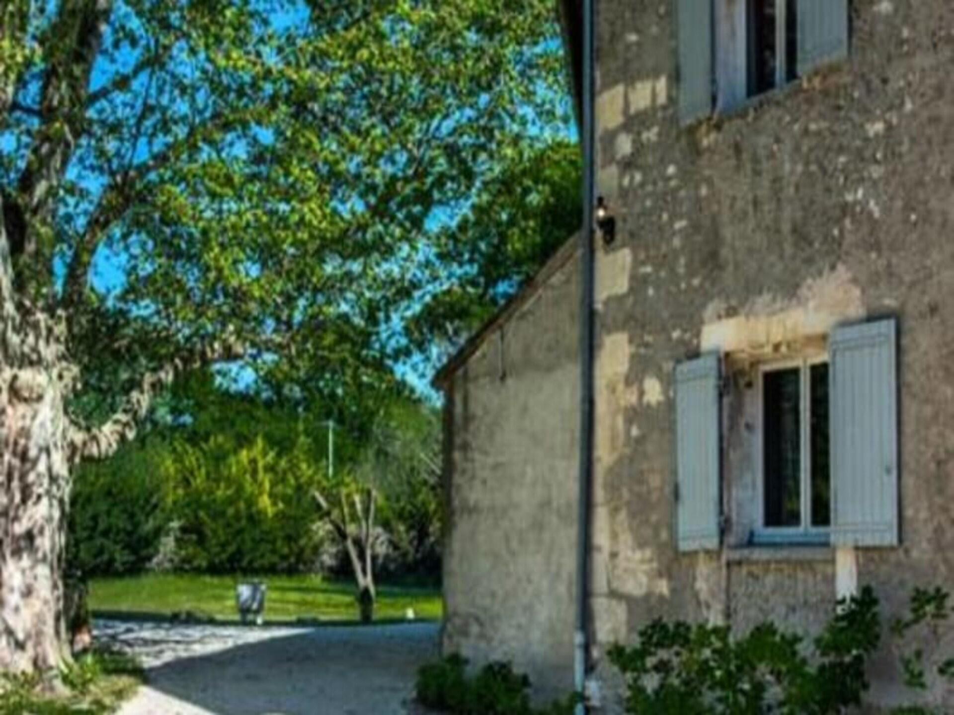 Authentieke Mas in Pernes-les-Fontaines met Verwarmd Zwembad voor 14 Personen - foto 30