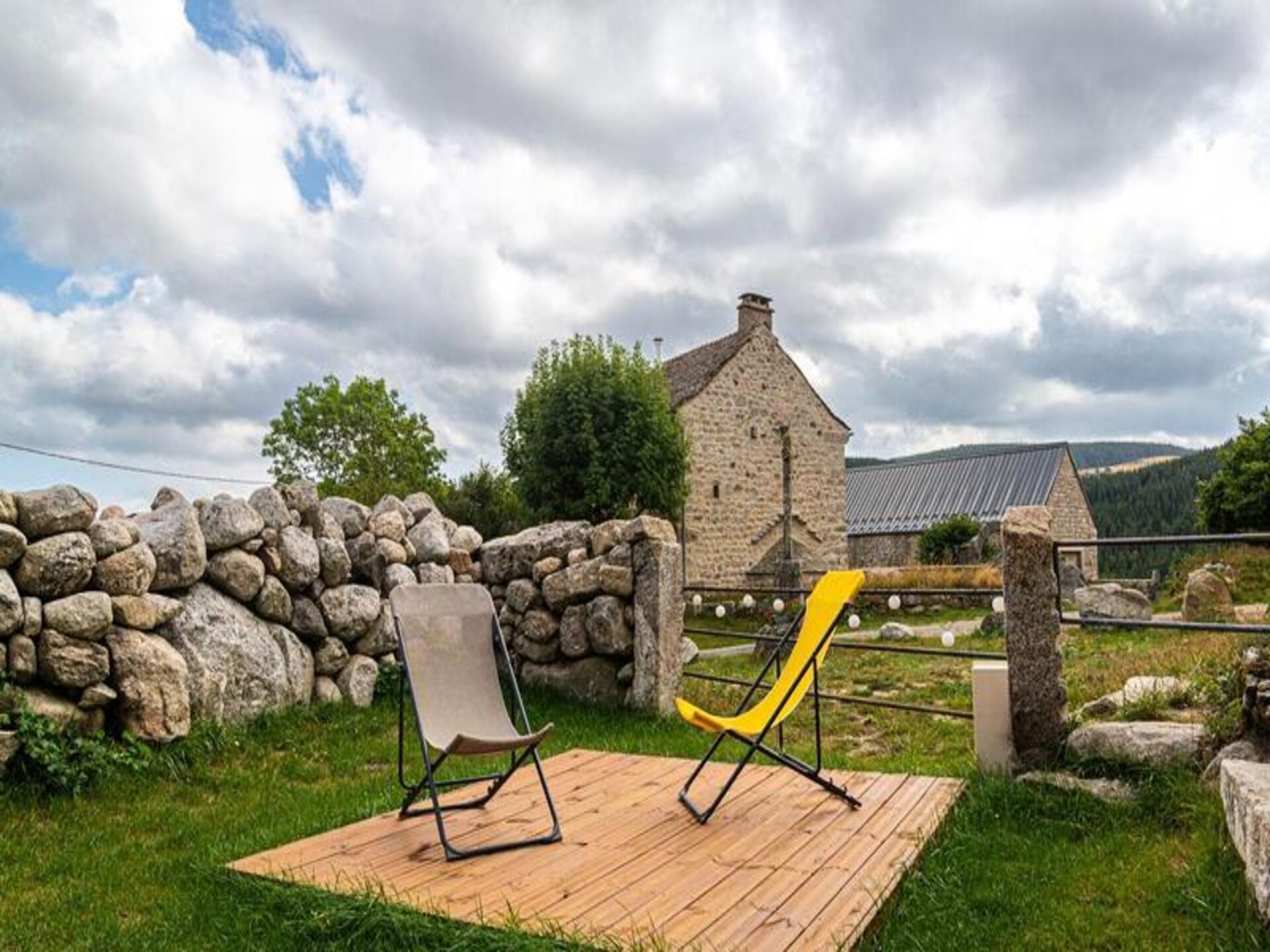 Ruim appartement in St-Laurent-de-Muret met terras en uitzicht op Aubrac - foto 9