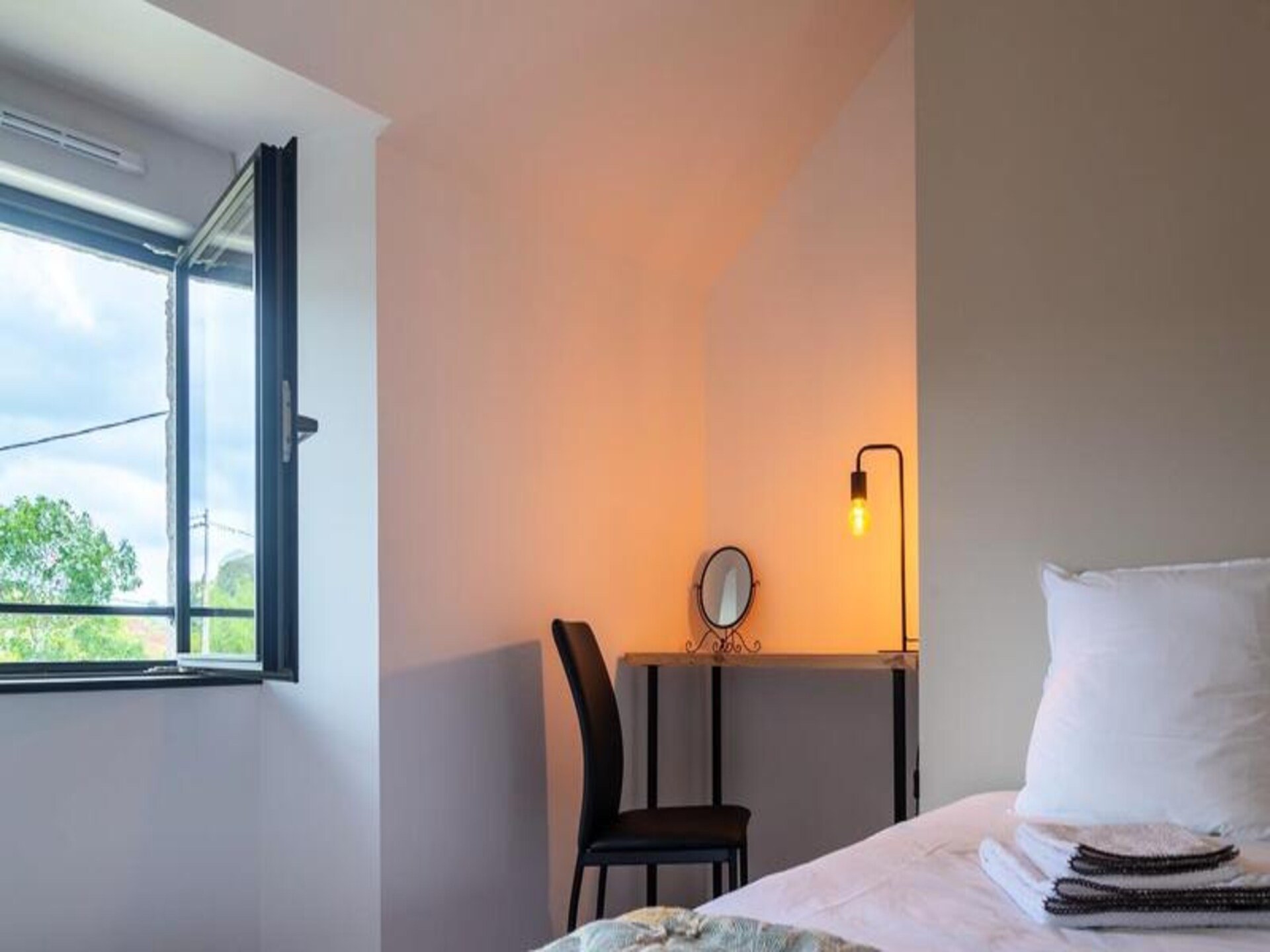 Ruim appartement in St-Laurent-de-Muret met terras en uitzicht op Aubrac - foto 35