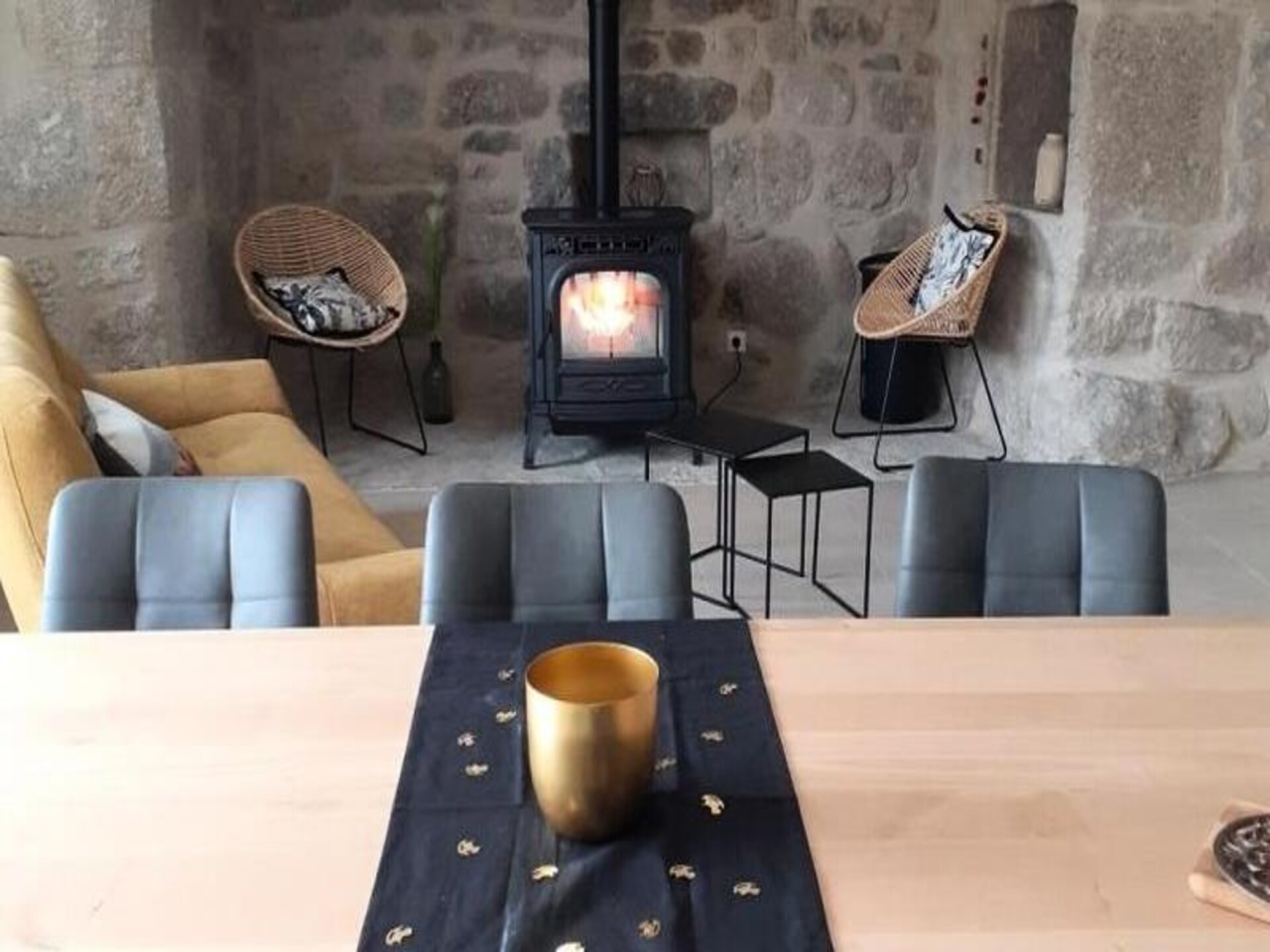 Ruim appartement in St-Laurent-de-Muret met terras en uitzicht op Aubrac - foto 41