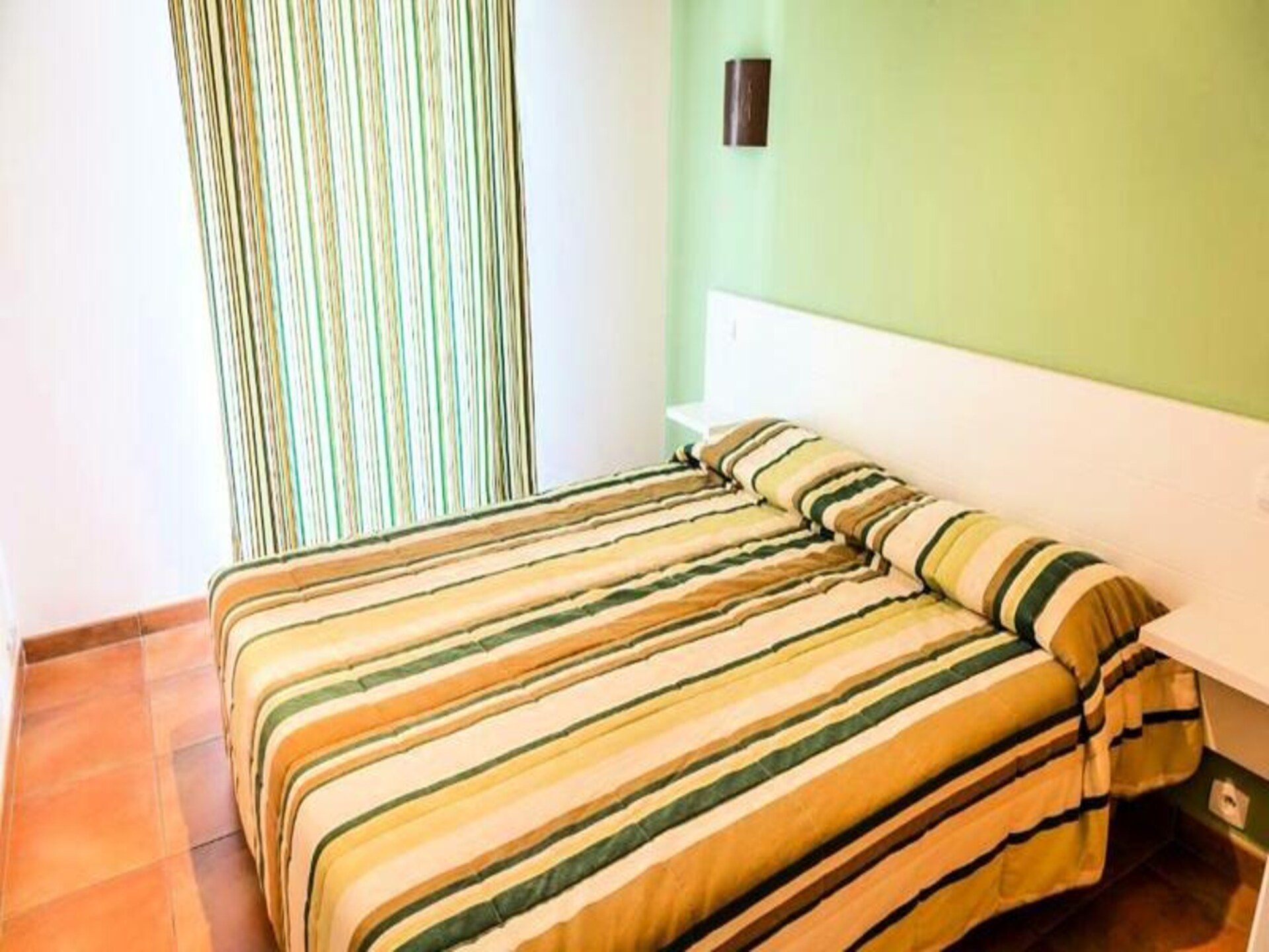 Licht appartement voor 6 personen met tuin, op 400 meter van het strand - foto 19