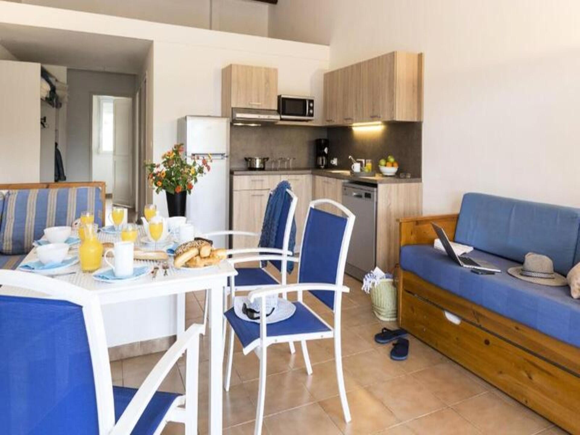 Licht appartement met zwembadzicht nabij Tizzano, 4 personen - foto 10