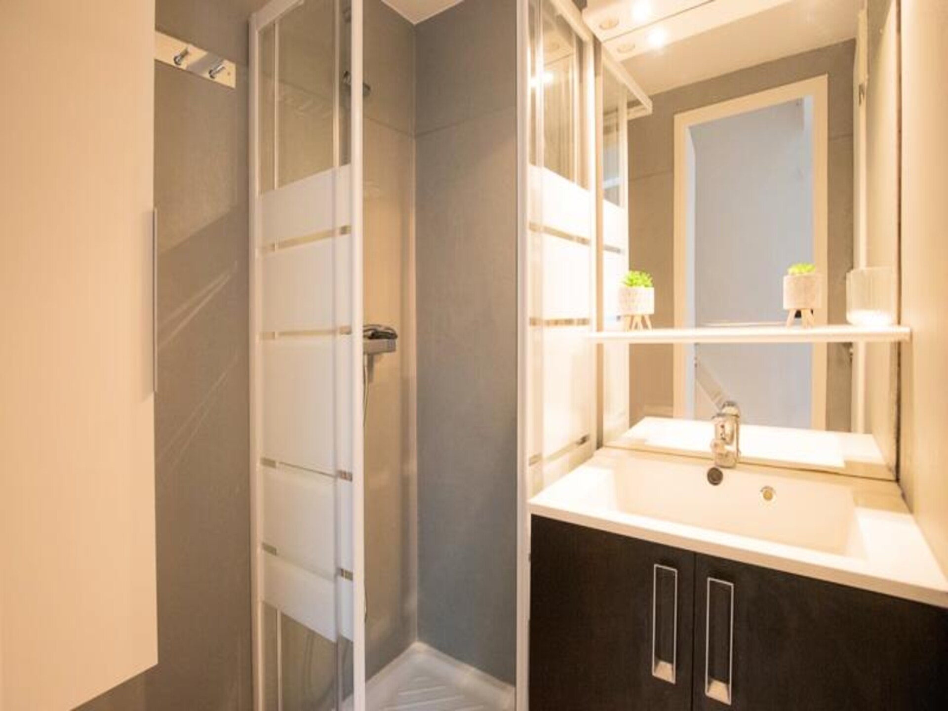 Charmant appartement op beveiligd domein voor 7 personen bij Tourrettes - foto 18