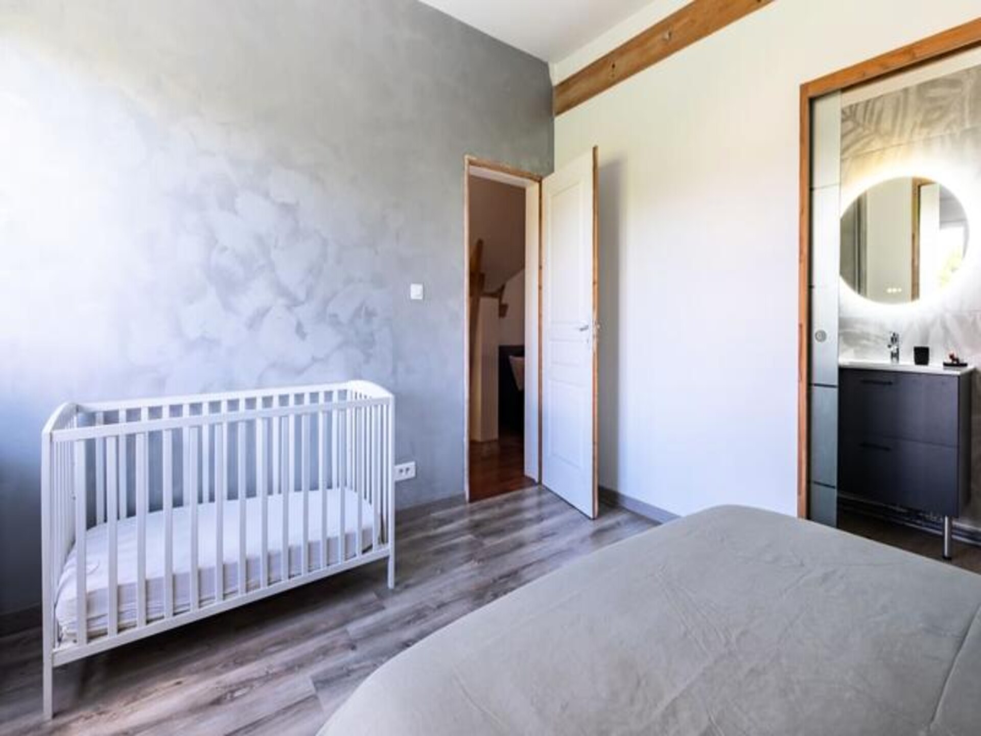 Ruim 8-persoons appartement met tuin vlakbij Tours en de Loire-kastelen - foto 16