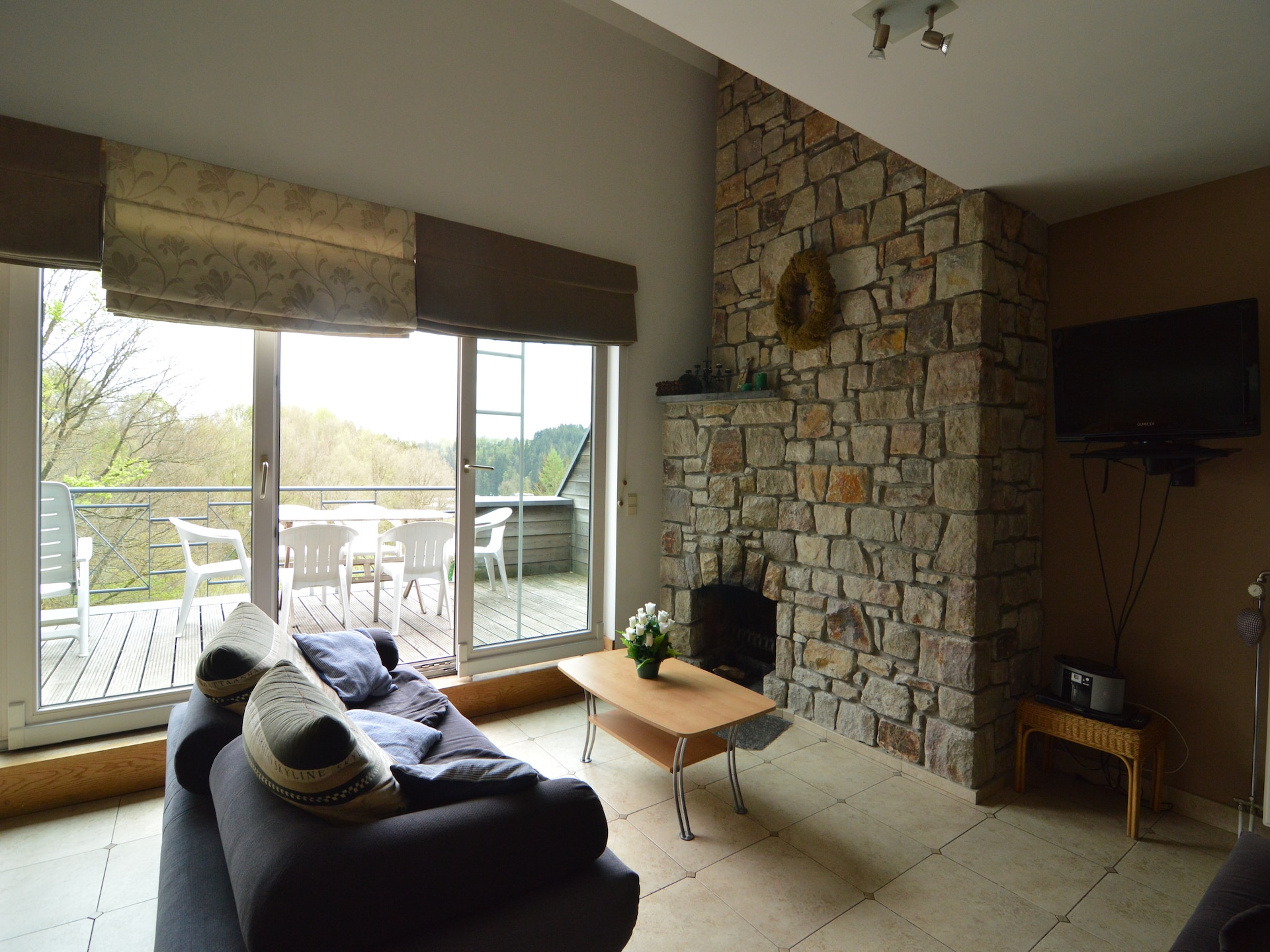 6-persoons appartement met tuin aan het meer van Robertville - foto 8