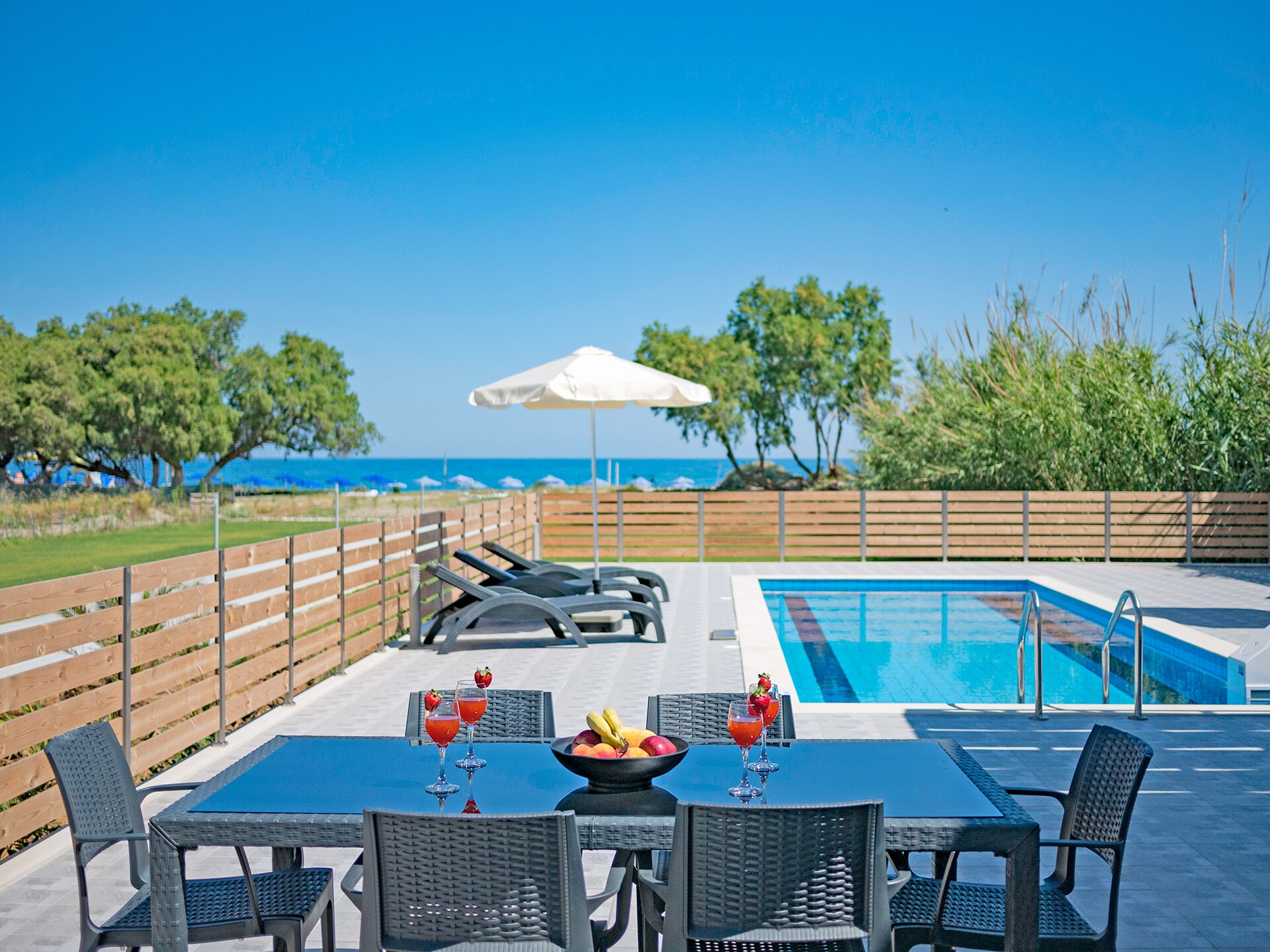 Luxe villa op 50 meter van het zandstrand van Rethymno - foto 1