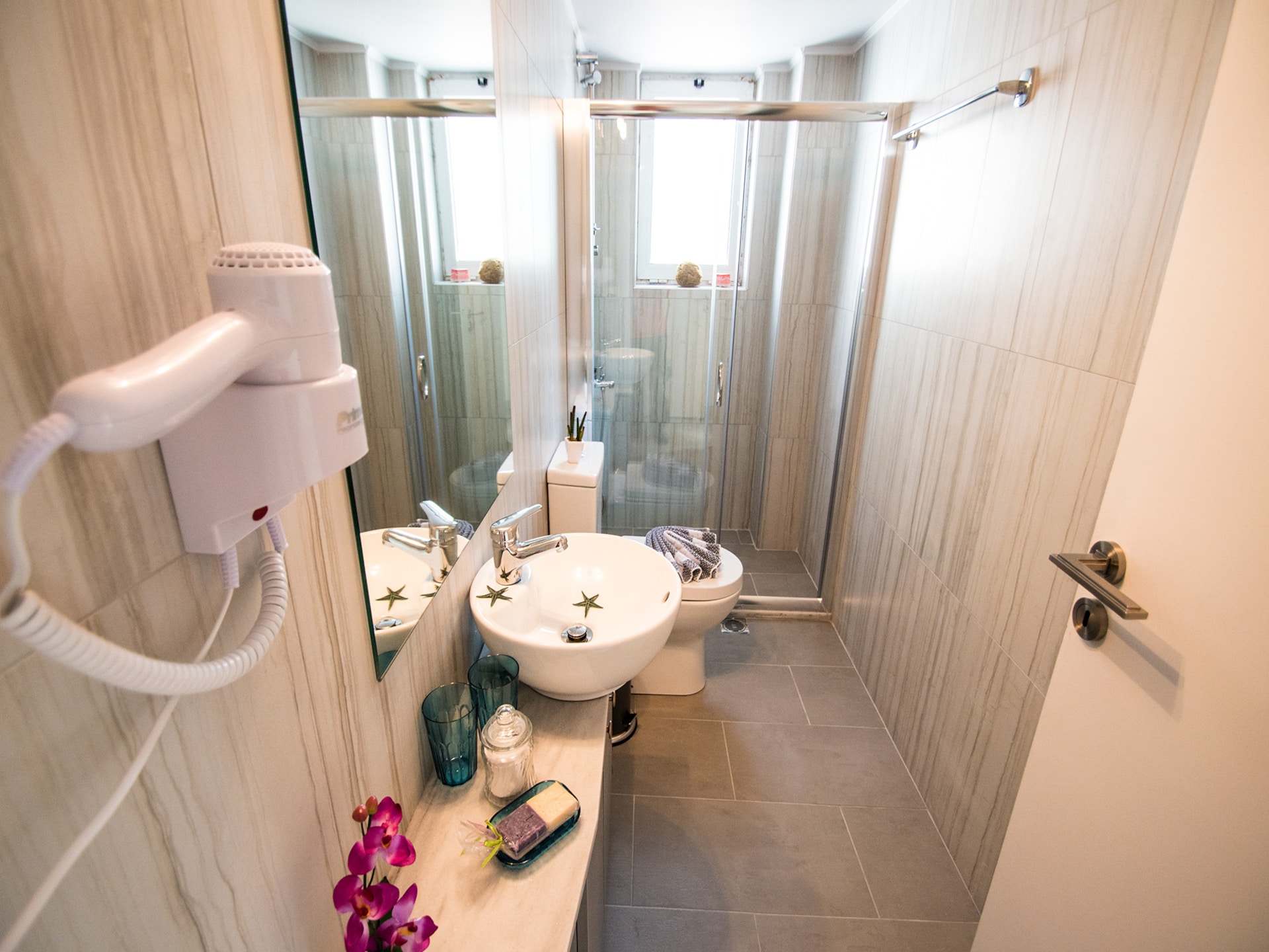 4-persoons modern appartement in het centrum van Chania aan het strand - foto 17