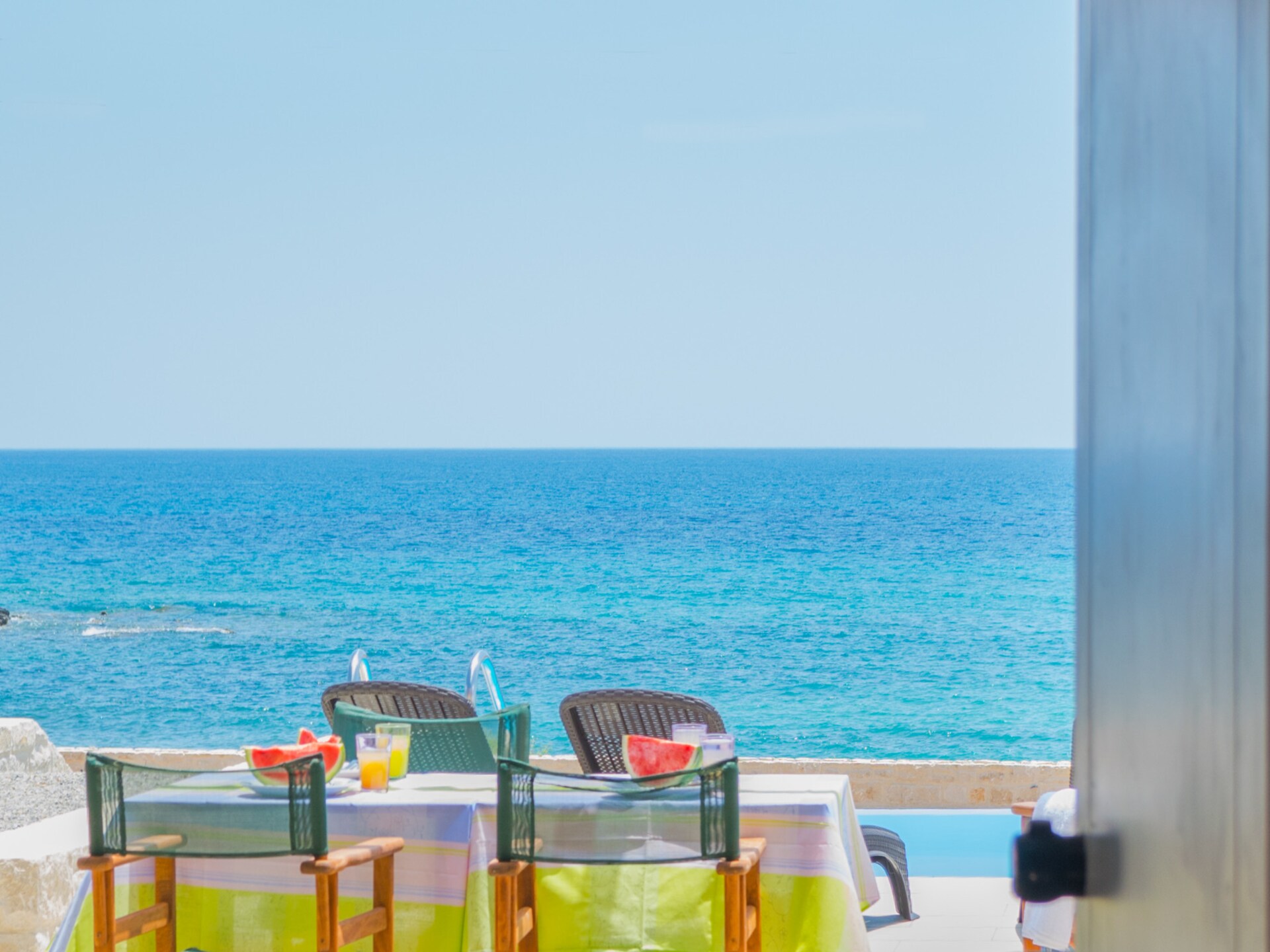 Villa direct aan Laki Beach in Frangocastello met privézwembad - foto 17