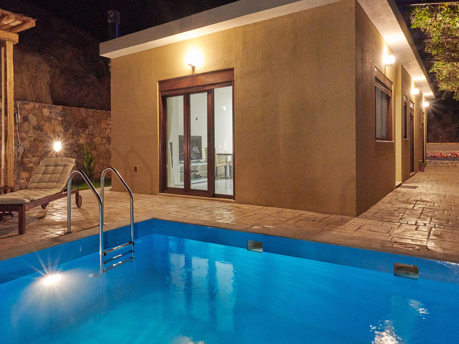 Zonnige villa met privézwembad bij Korakas-strand, Rodakino - foto 1