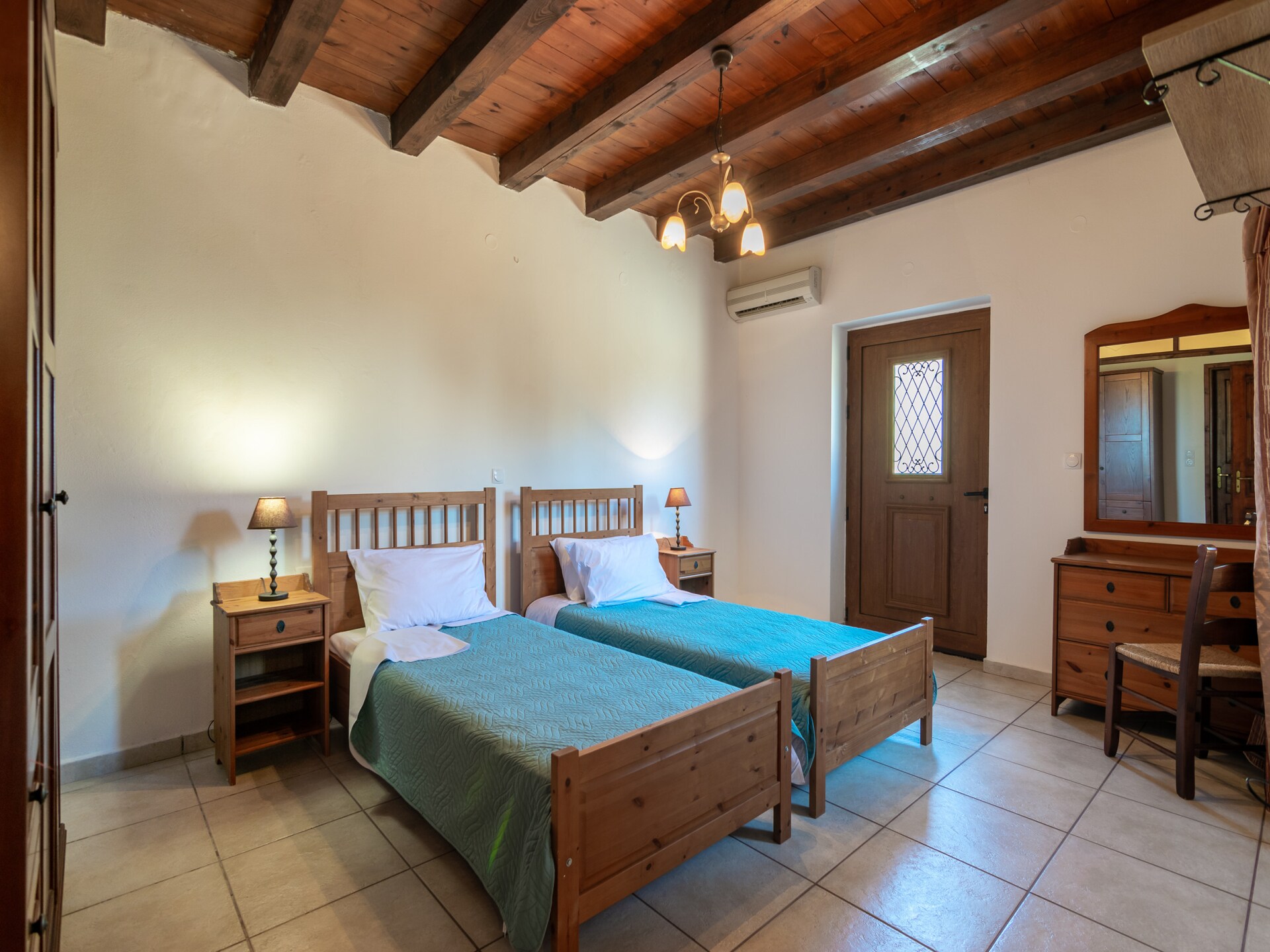 Ruime villa Marni met privézwembad en uitzicht op de bergen bij Rethymno - foto 13