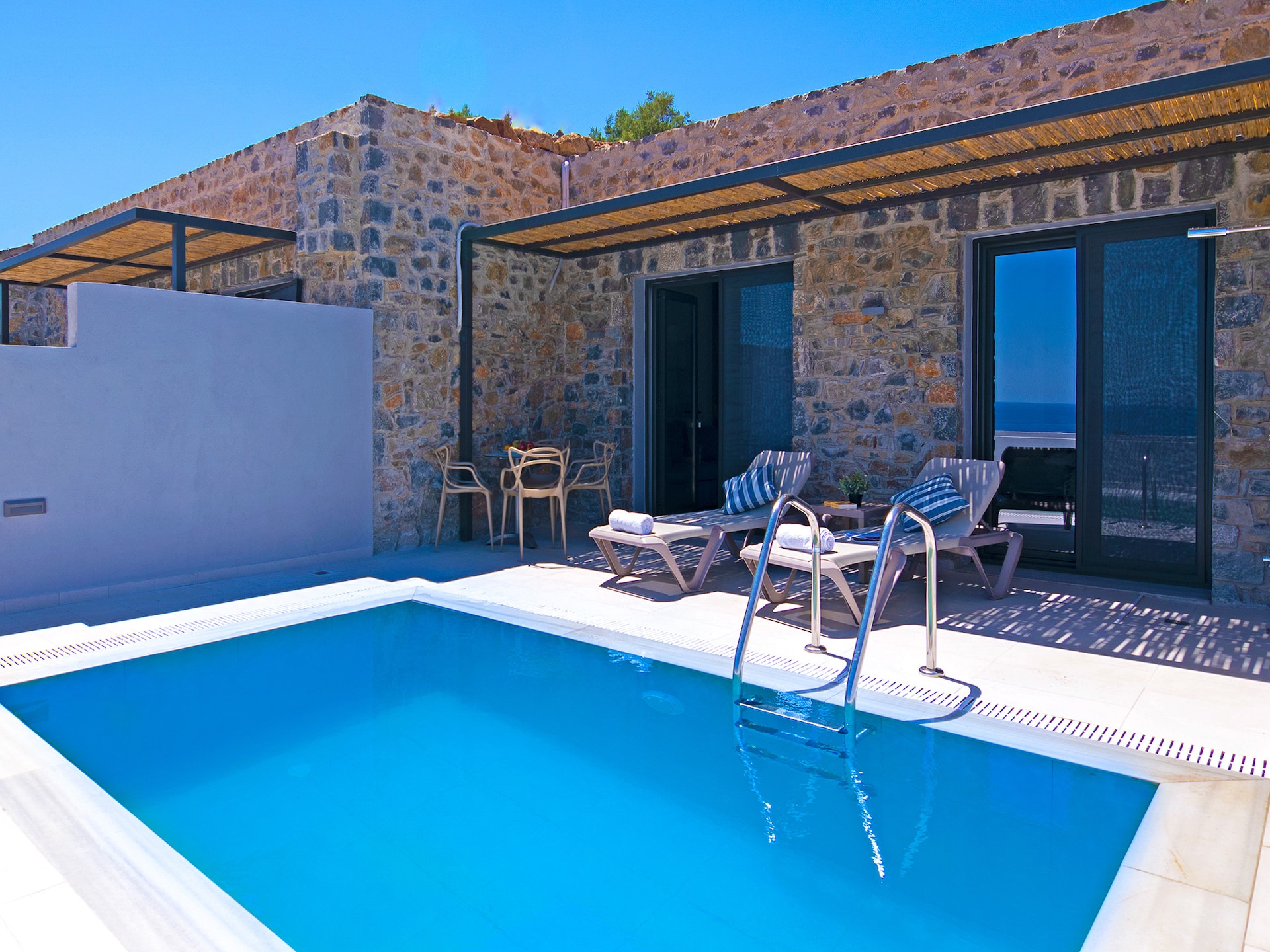 3-persoons villa met privézwembad direct aan het strand in Rethymno · 3 pers. - foto 6
