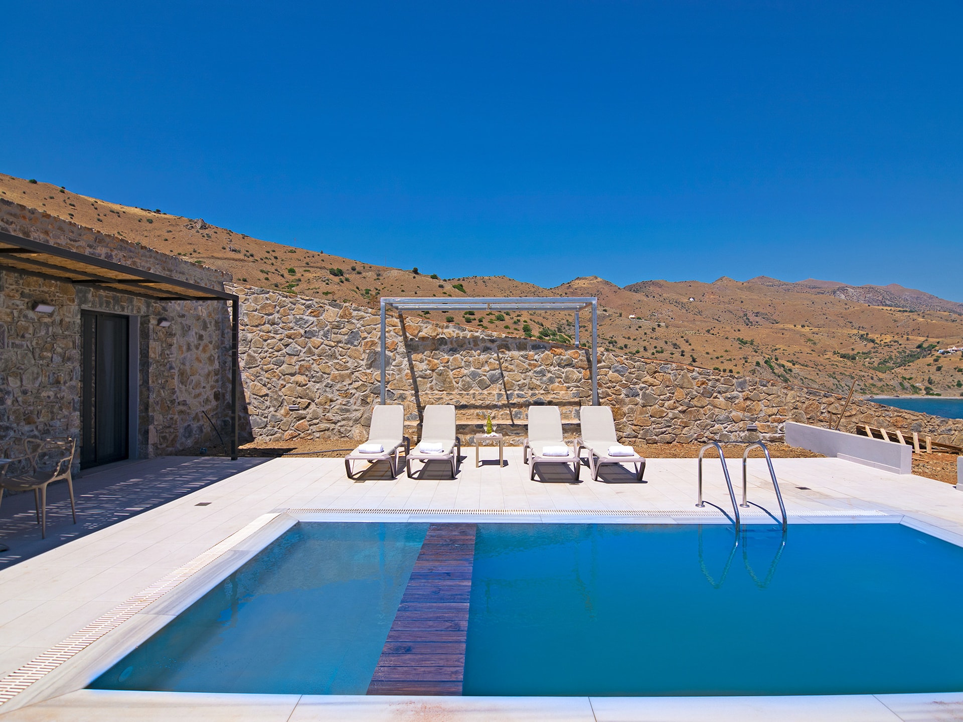 Moderne villa met privézwembad op 250 meter van Agios Pavlos strand - foto 14