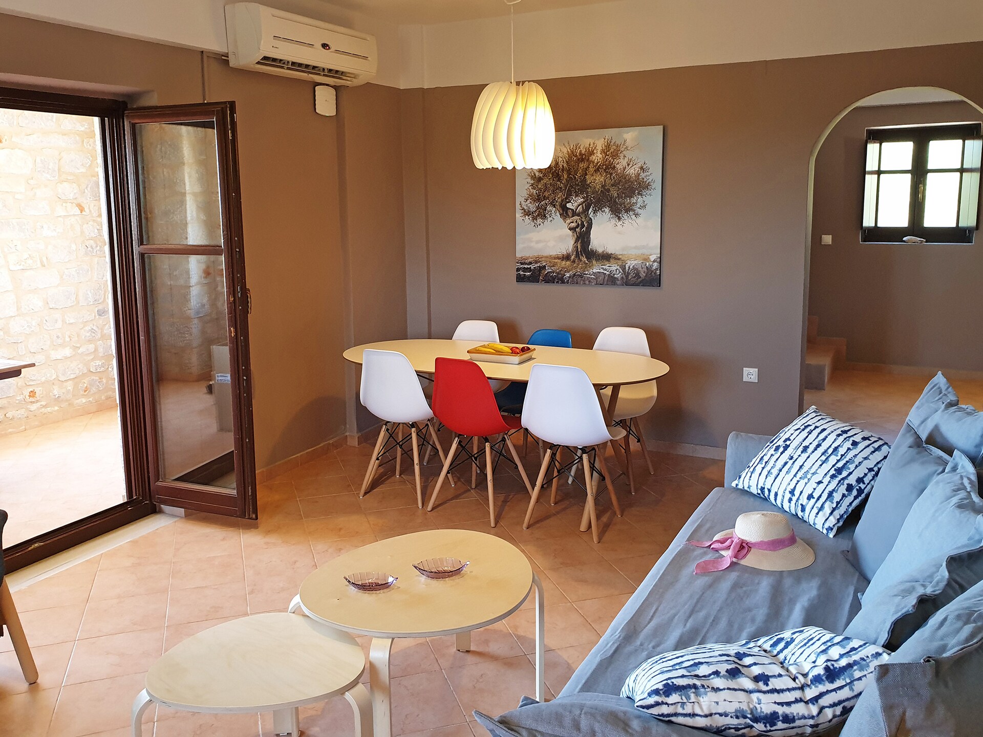 Ruim vakantiehuis met tuin en BBQ op 5 km van strand bij Areopoli - foto 10
