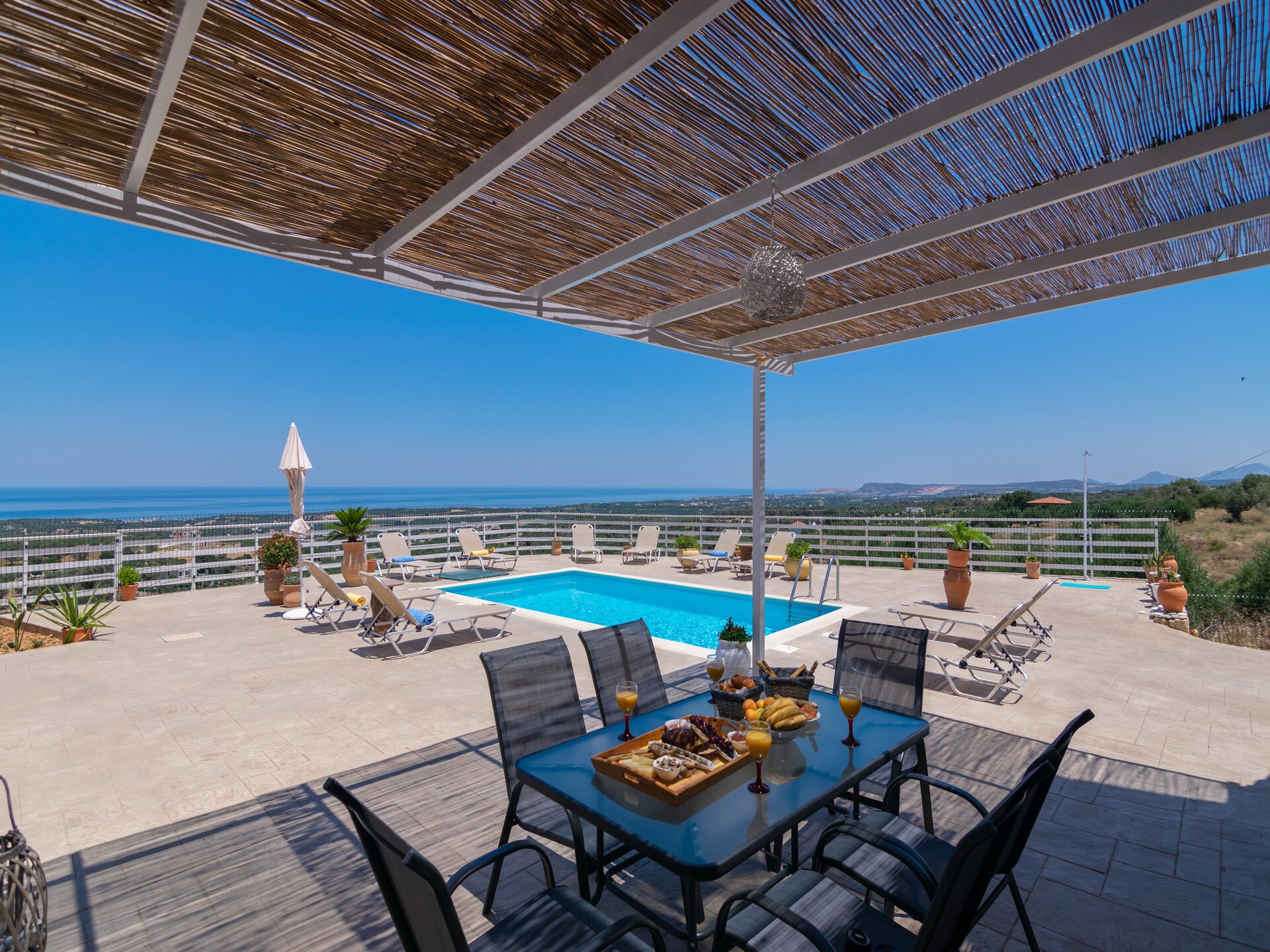 Moderne villa met privézwembad en uitzicht op zee bij Agia Triada - foto 5
